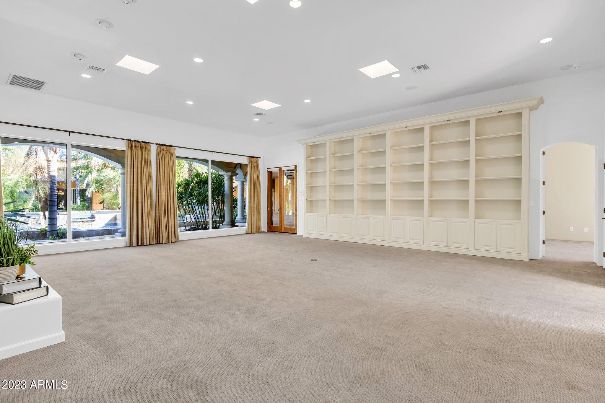 WEST BARTLETT ESTATES - Residential