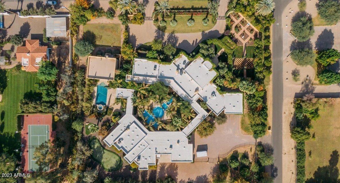 WEST BARTLETT ESTATES - Residential