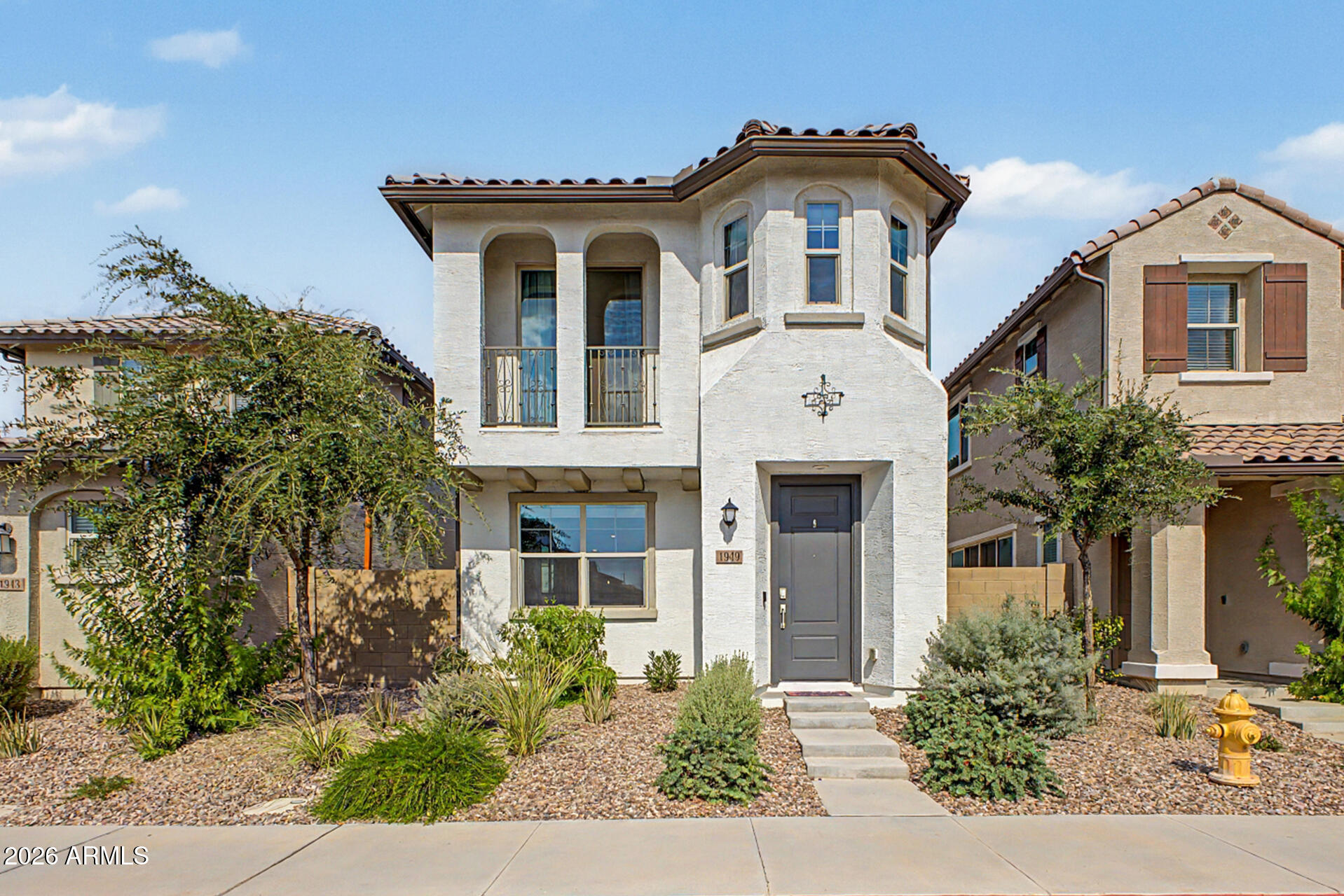 Welcome to this stunning two-story single-family home in the sought-after Chandler Unified School District! Boasting 4 spacious bedrooms and 3.5 bathrooms, this residence offers comfortable, low-maintenance living with HOA-maintained landscaping in both the front and back of home, as well as beautifully cared-for community spaces.  Enjoy resort-style amenities including a heated community pool and spa, a playground, and a lush greenbelt. The home's inviting open-concept living area is perfect for gatherings, while the expansive kitchen is ideal for both everyday meals and entertaining. All four bedrooms are conveniently located upstairs, including a guest suite with its own en suite bathroom for added privacy and flexibility. Additional features include an annually maintained HVAC system, garage rack storage, durable epoxy garage flooring, and a homeowner-owned reverse osmosis and water softener system. For your convenience, the washer, dryer, kitchen refrigerator, and an extra refrigerator are all included.
With easy freeway access and top-rated schools nearby, this move-in-ready home provides the perfect blend of comfort, convenience, and community. Don't miss this exceptional opportunity!