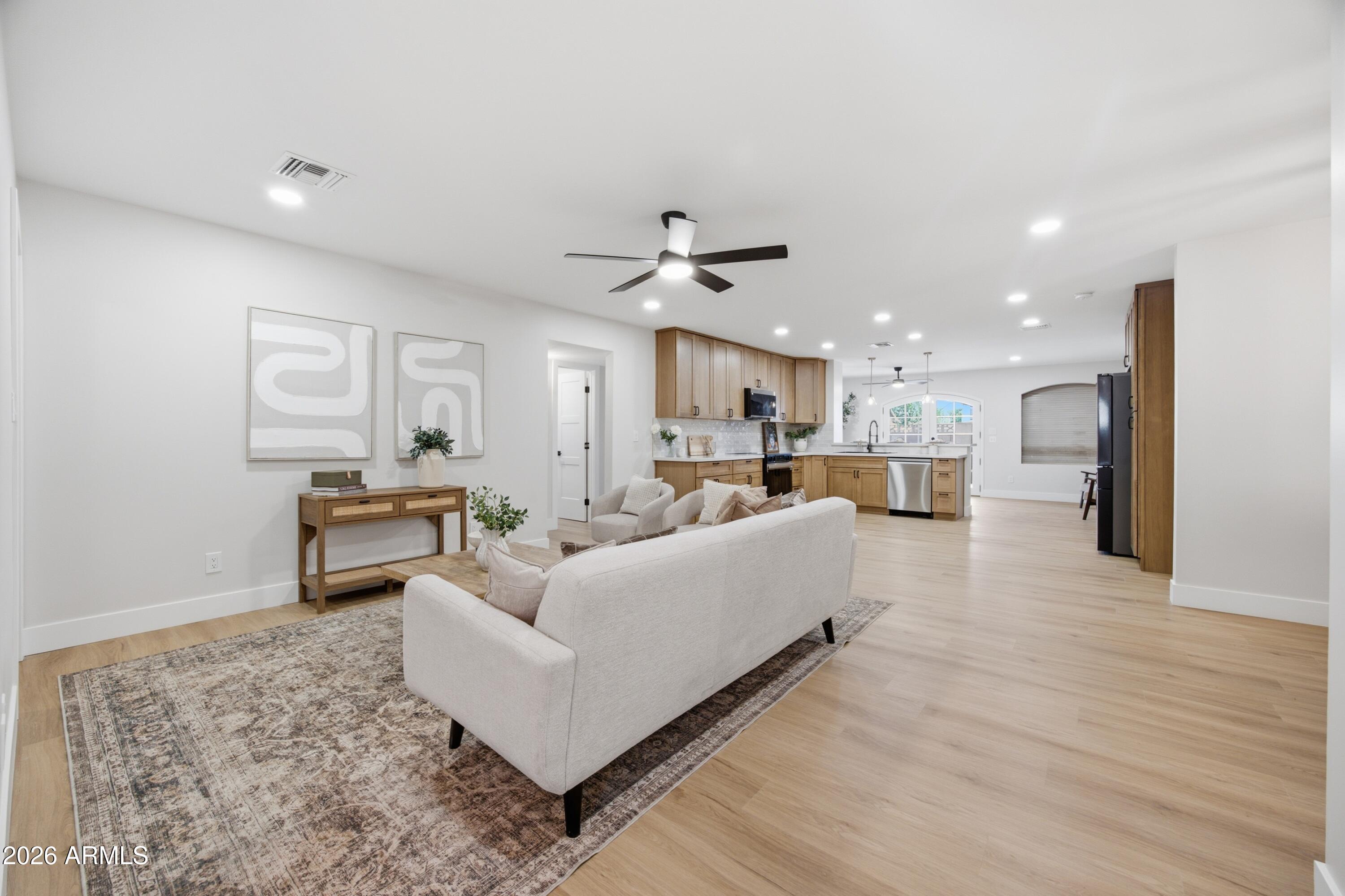DEB-LIN TERRACE - Residential