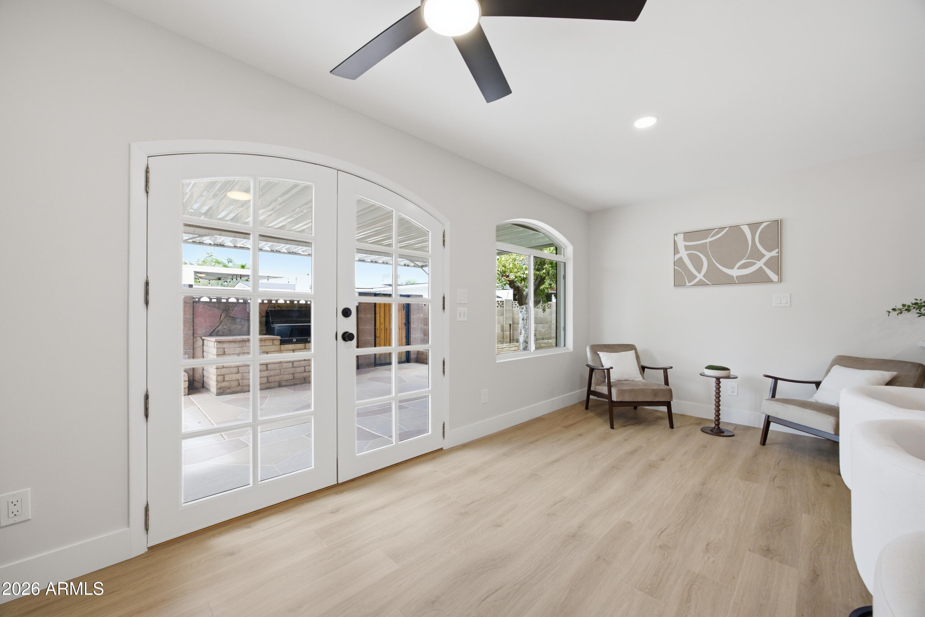 DEB-LIN TERRACE - Residential