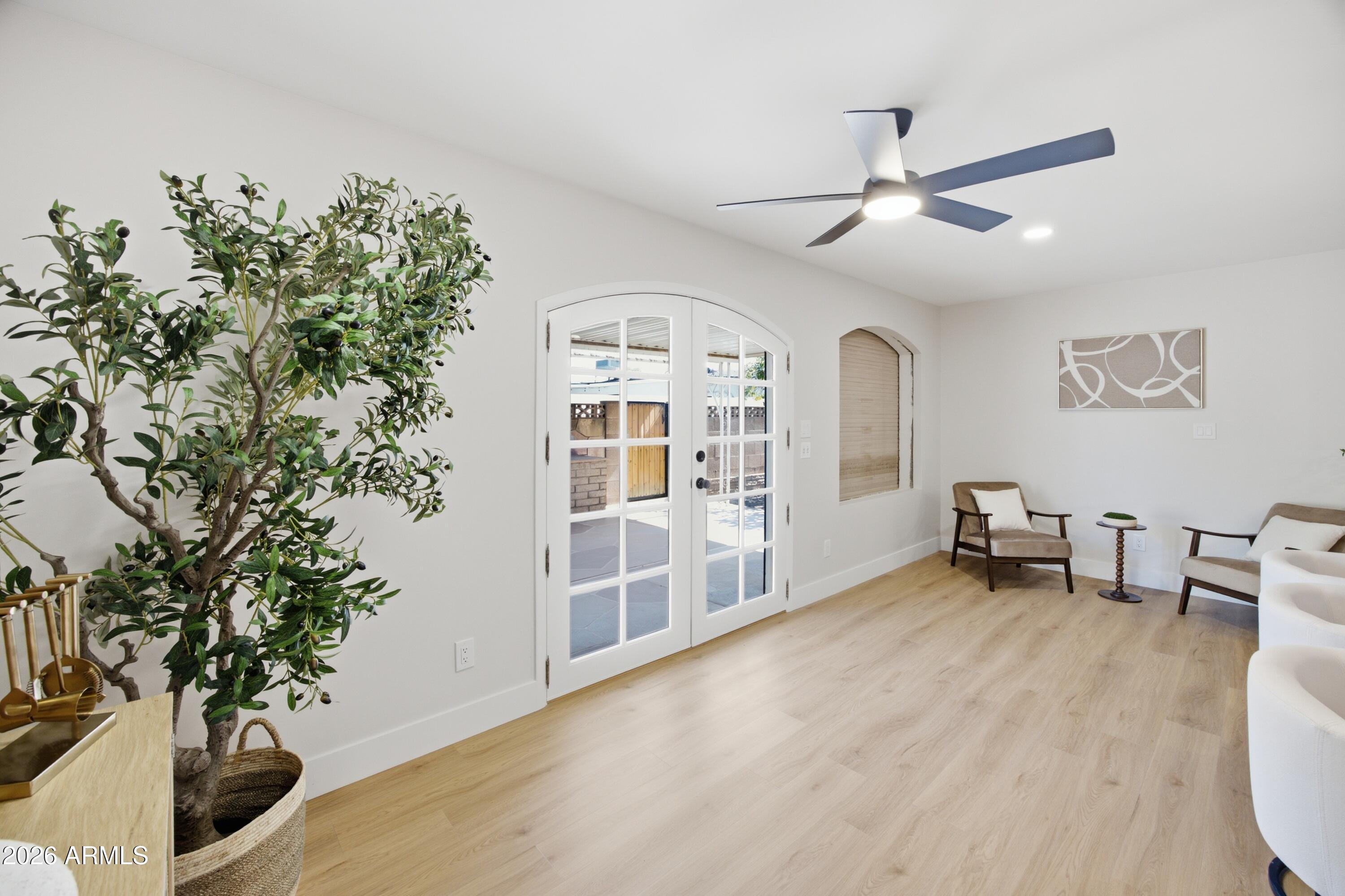 DEB-LIN TERRACE - Residential