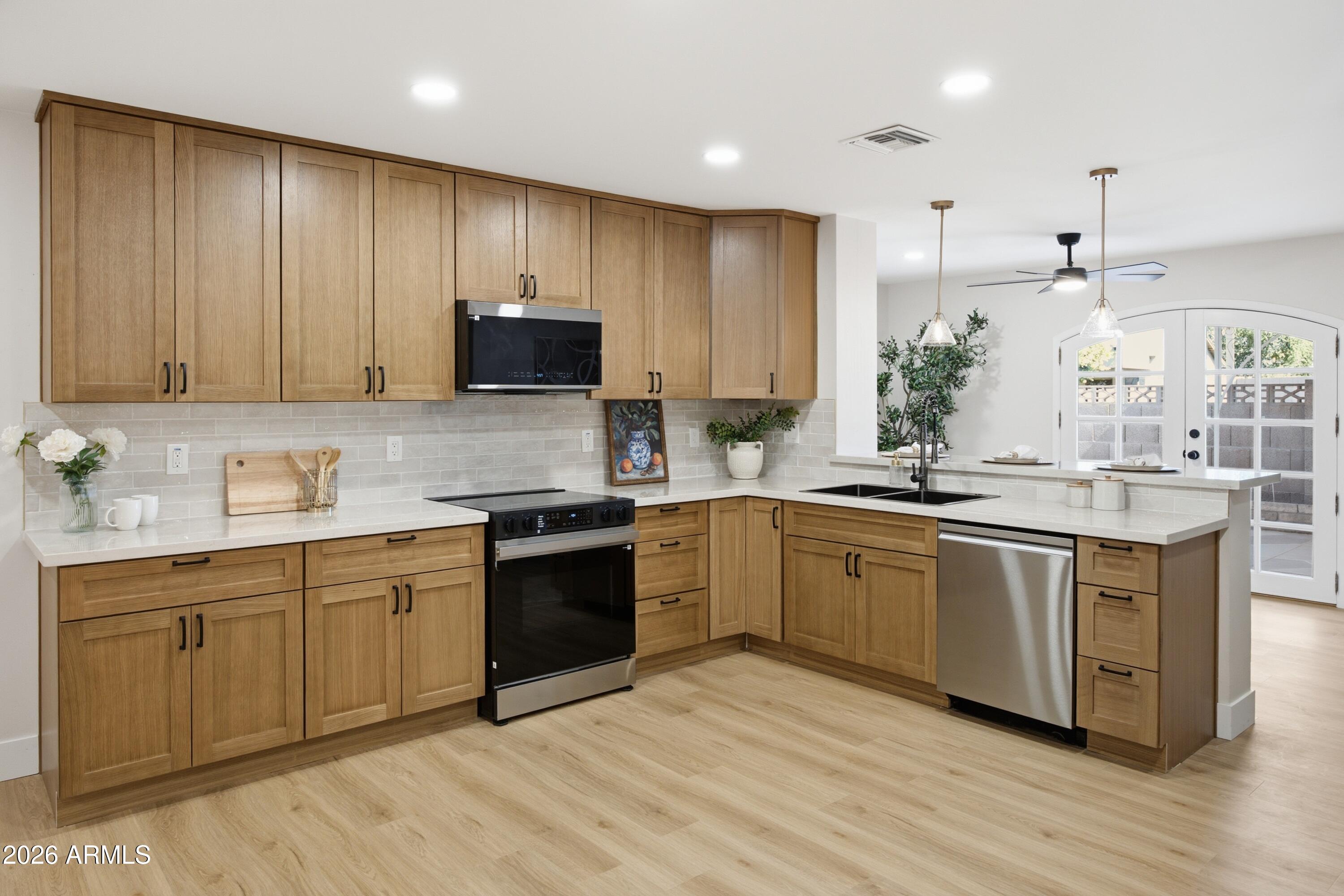 DEB-LIN TERRACE - Residential