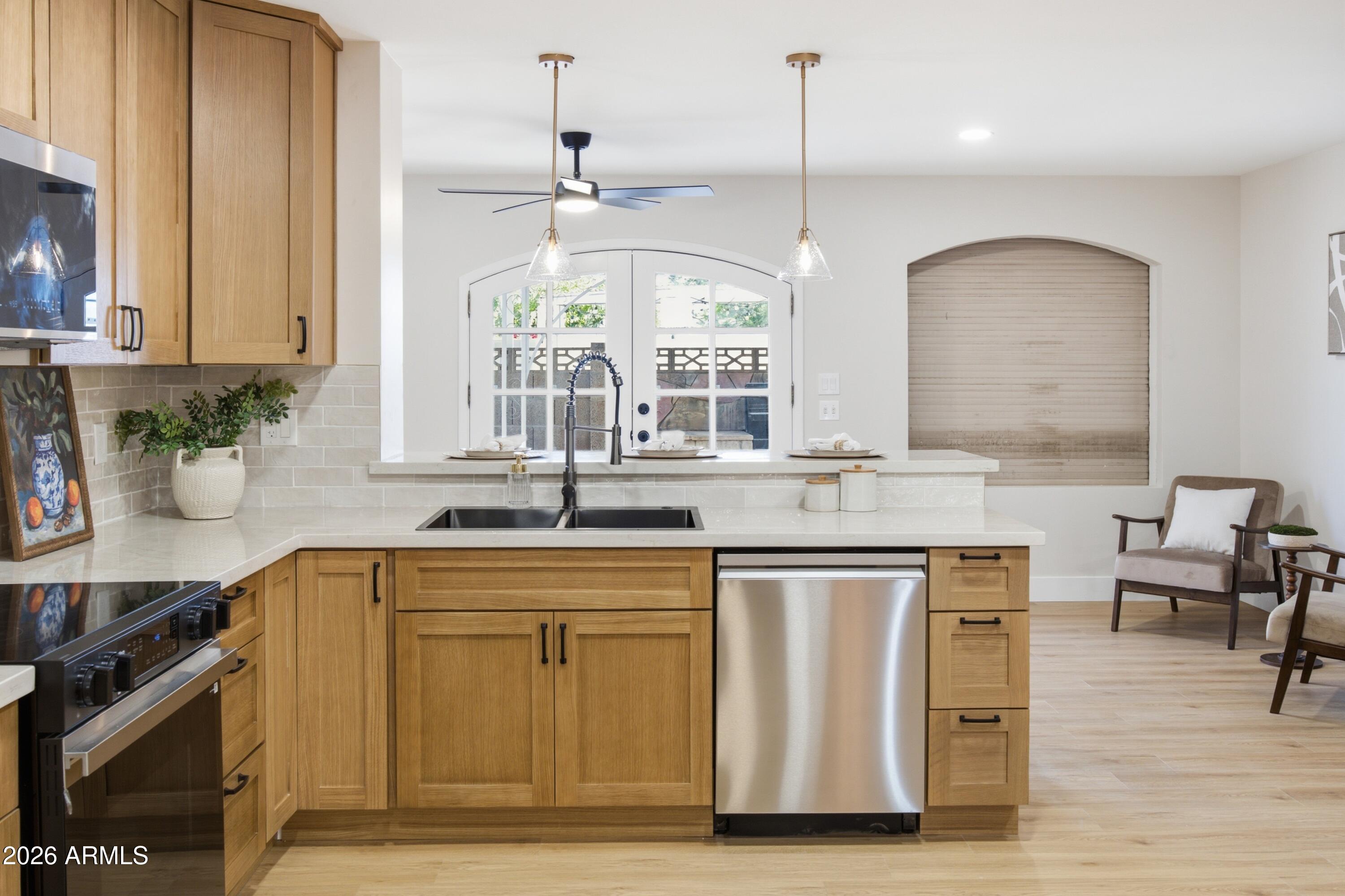 DEB-LIN TERRACE - Residential