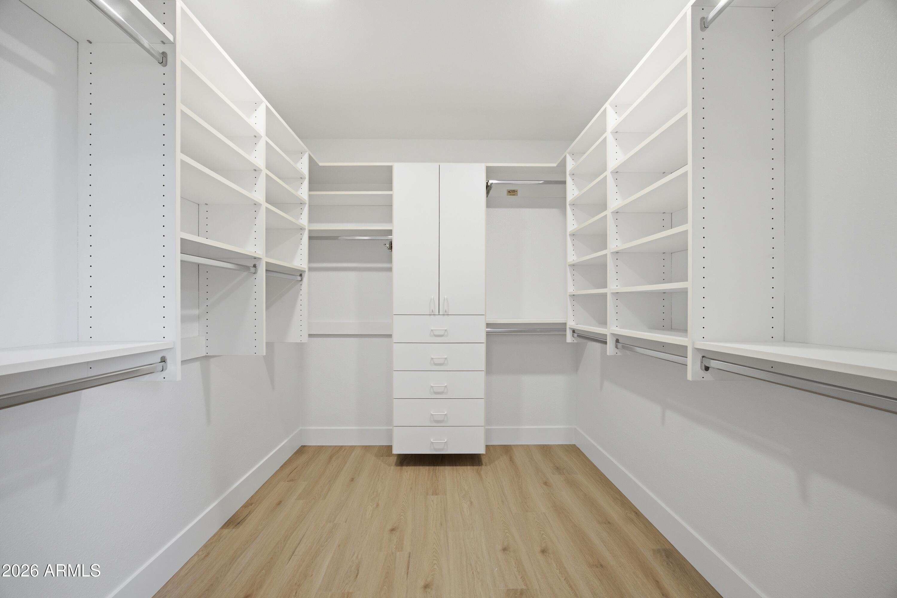 DEB-LIN TERRACE - Residential