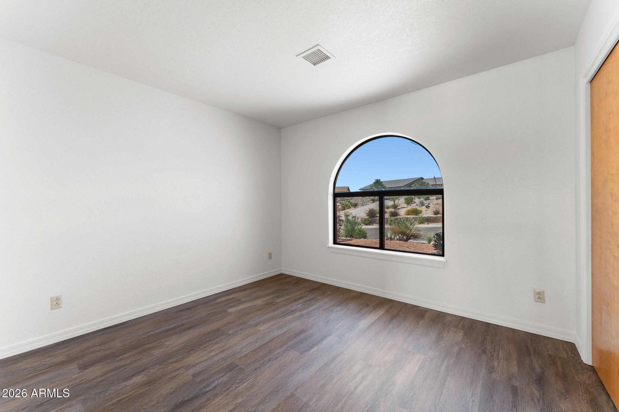 MARIPOSA HEIGHTS AMD - Residential