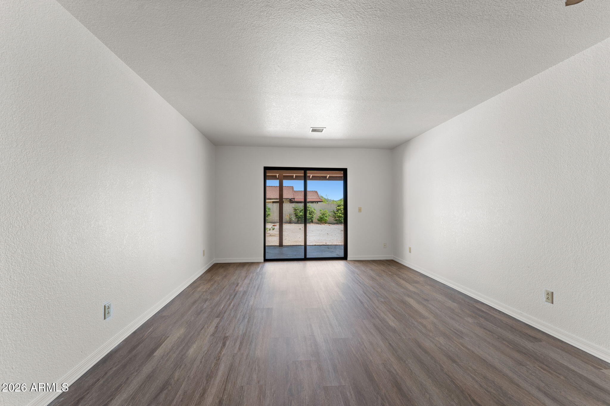 MARIPOSA HEIGHTS AMD - Residential