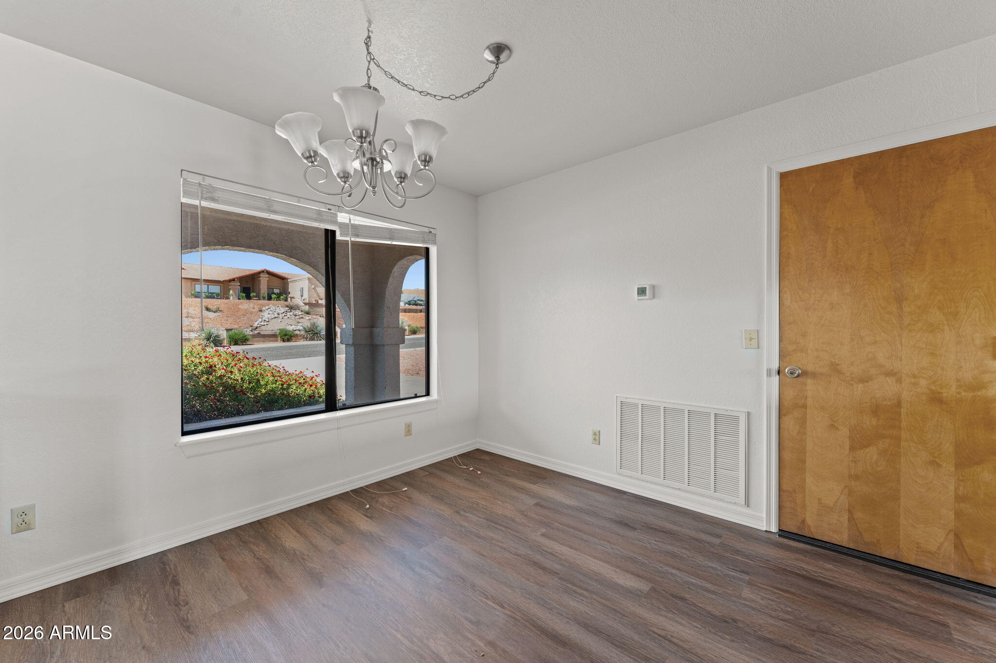MARIPOSA HEIGHTS AMD - Residential