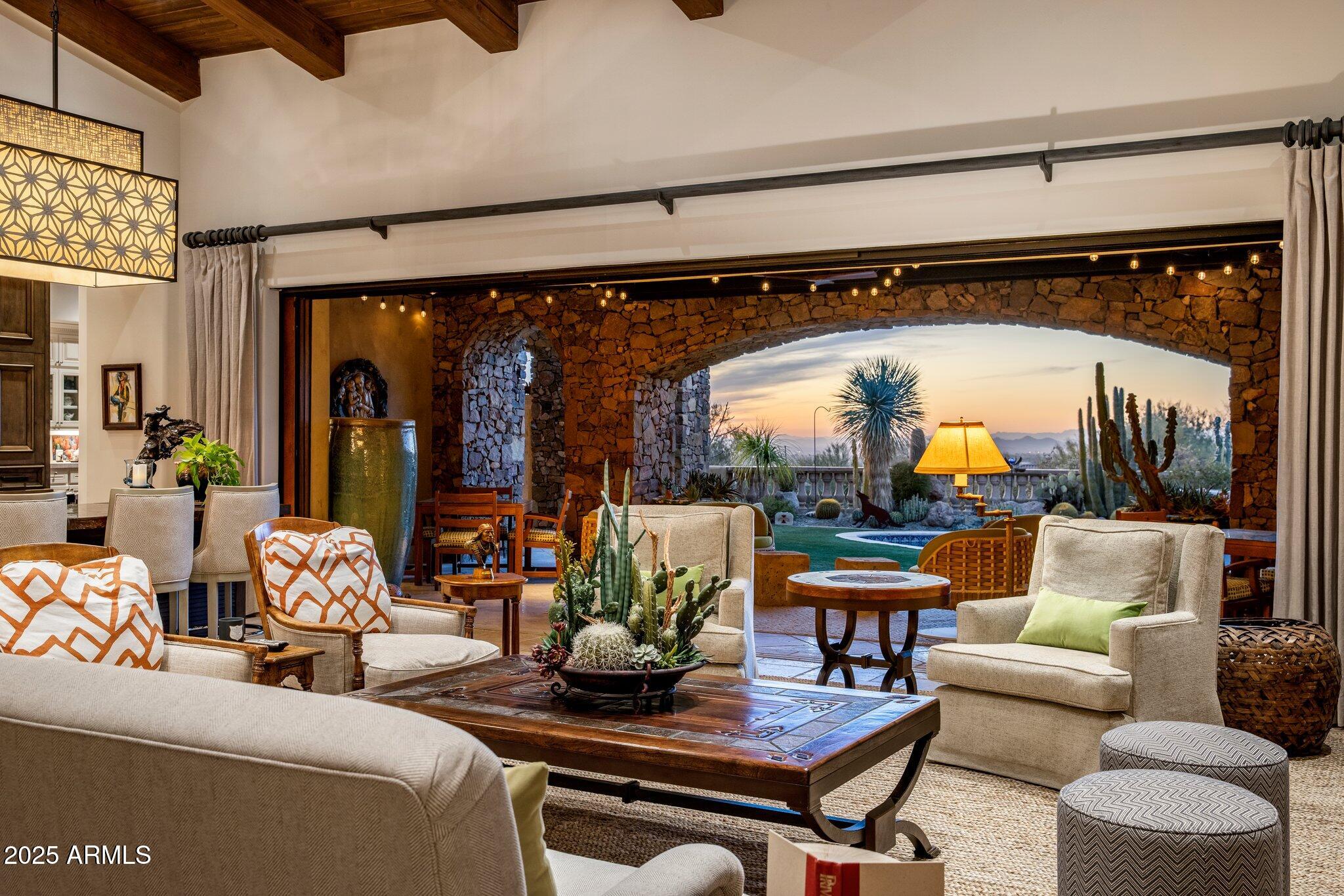 ESTANCIA - Residential