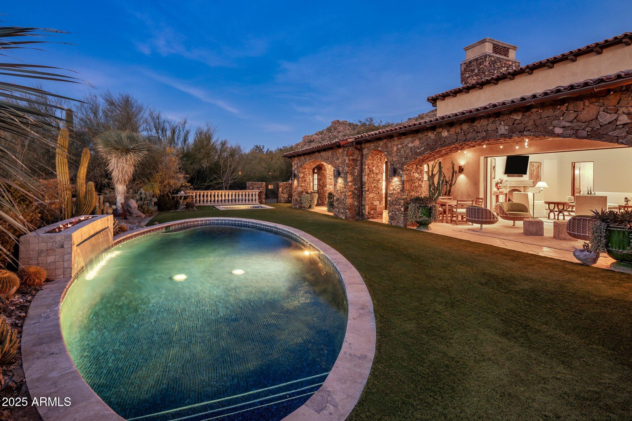 ESTANCIA - Residential