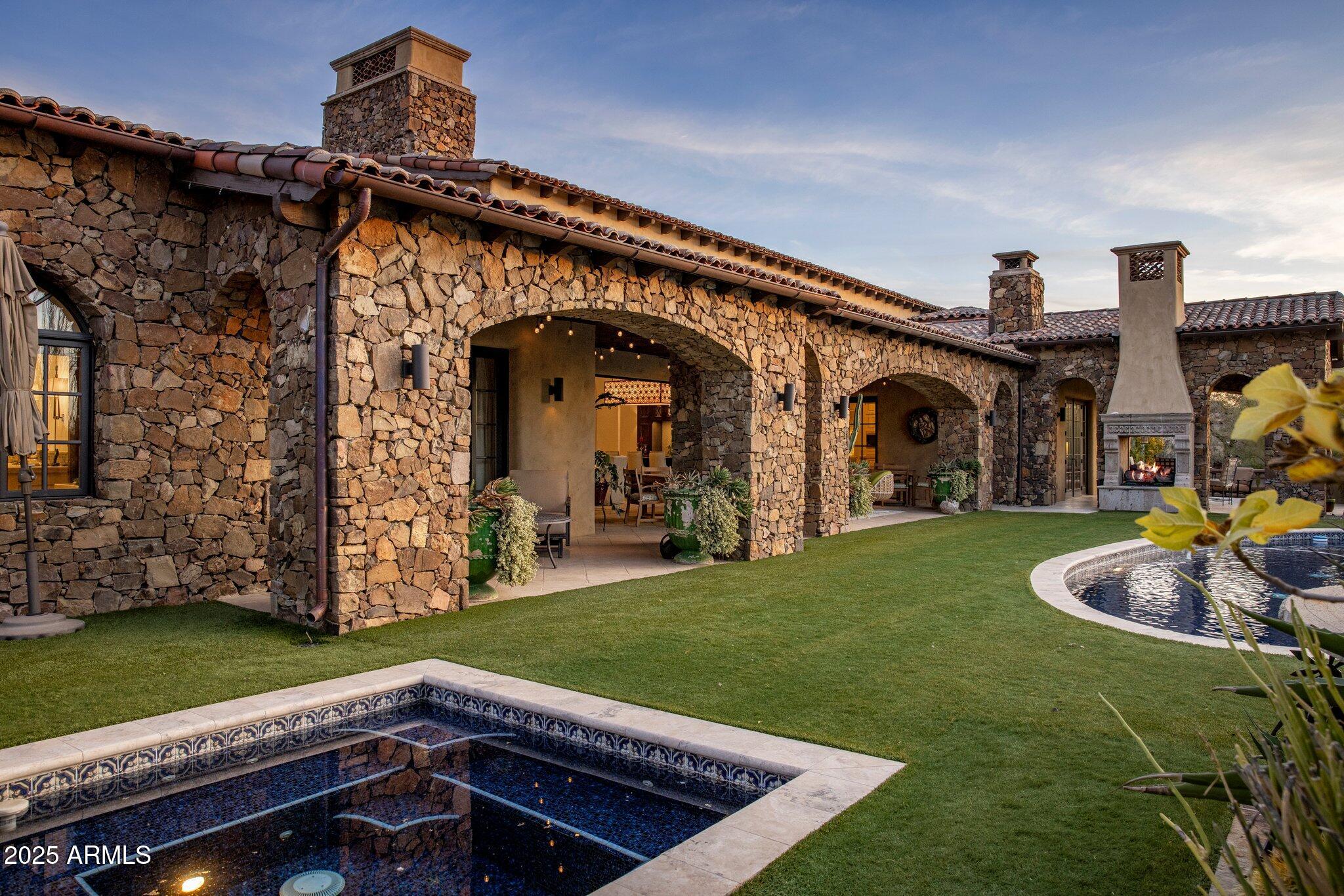 ESTANCIA - Residential