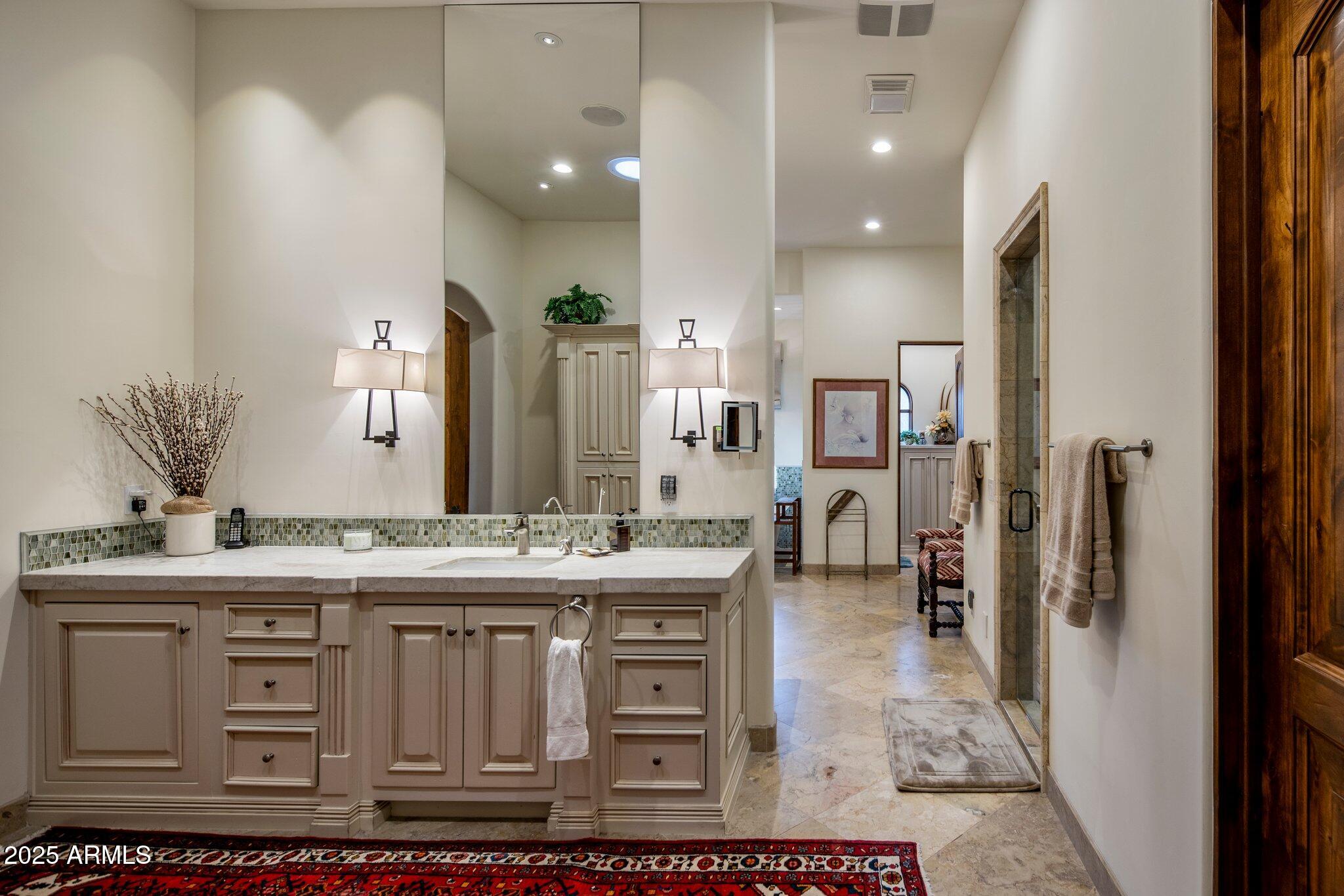 ESTANCIA - Residential