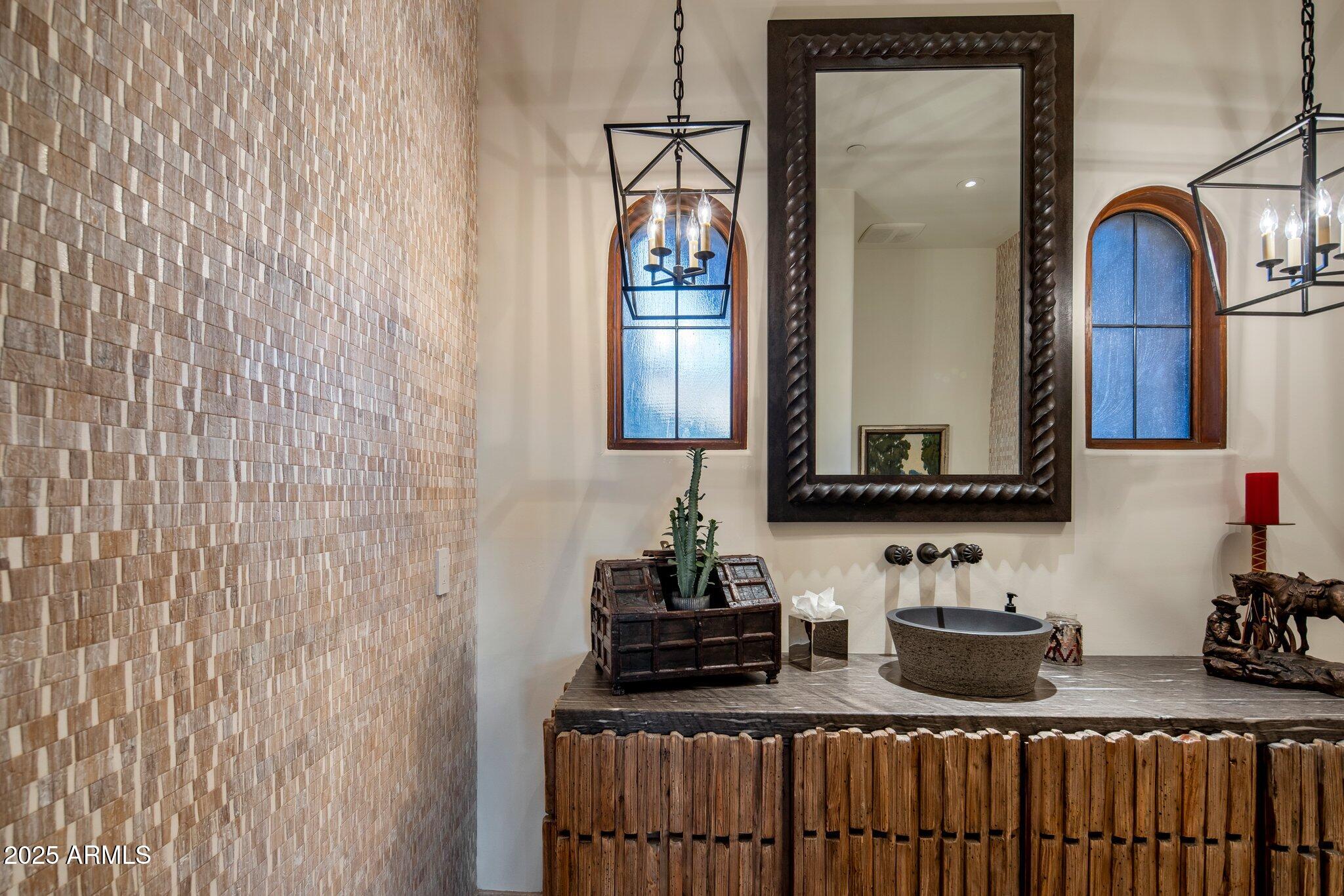ESTANCIA - Residential
