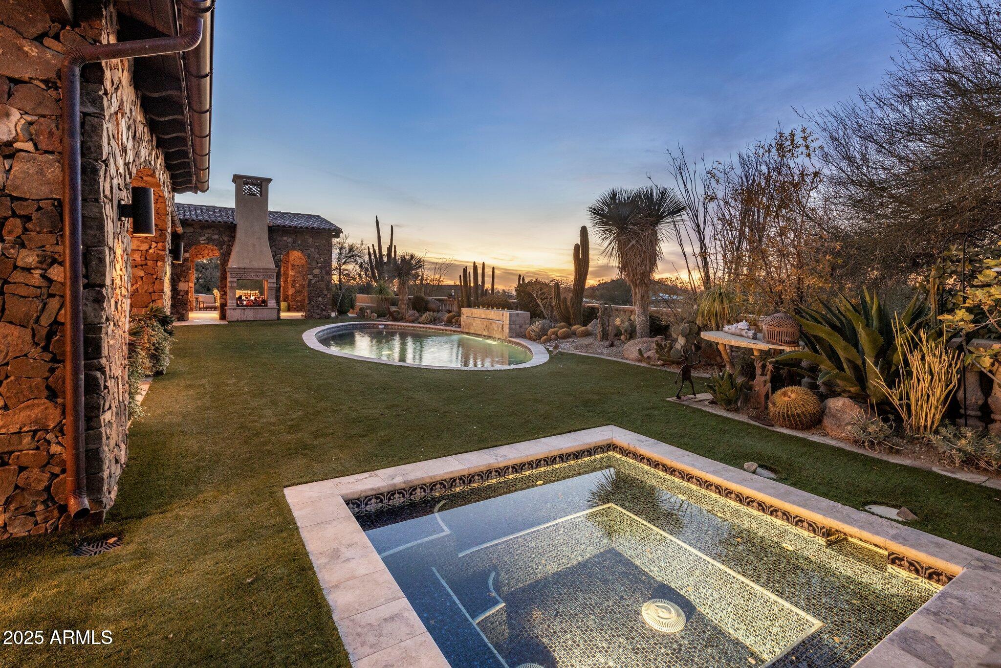 ESTANCIA - Residential