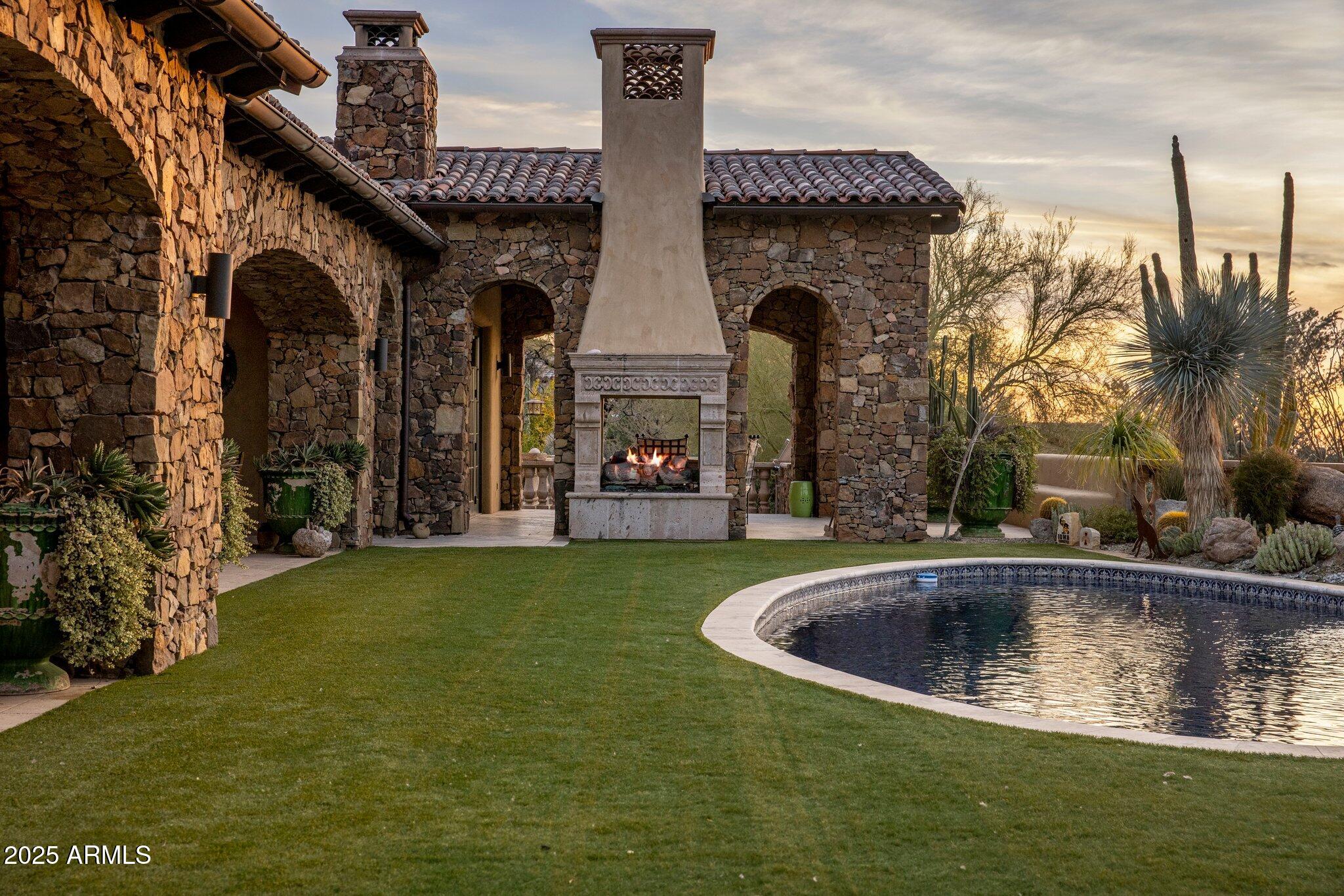 ESTANCIA - Residential