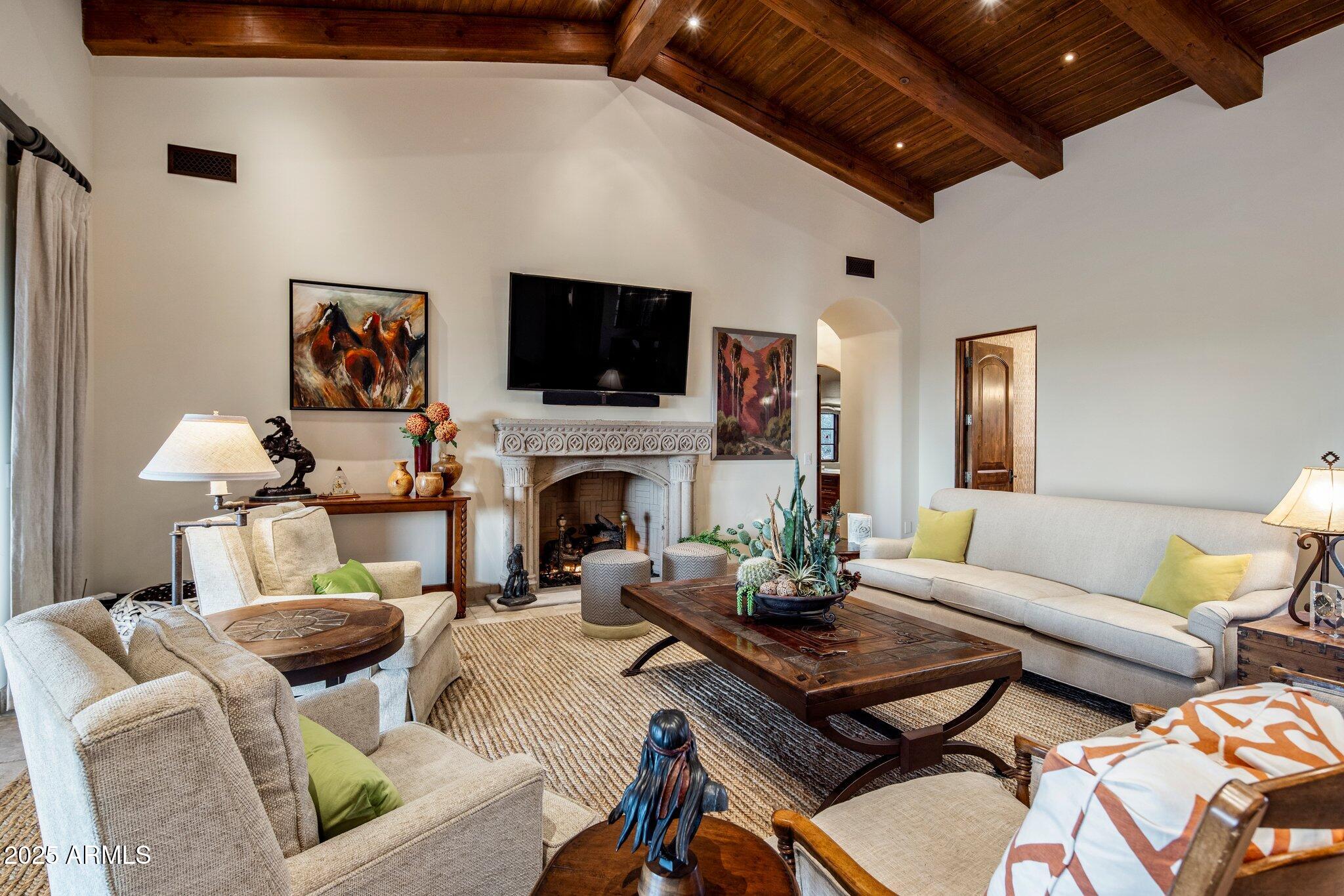 ESTANCIA - Residential