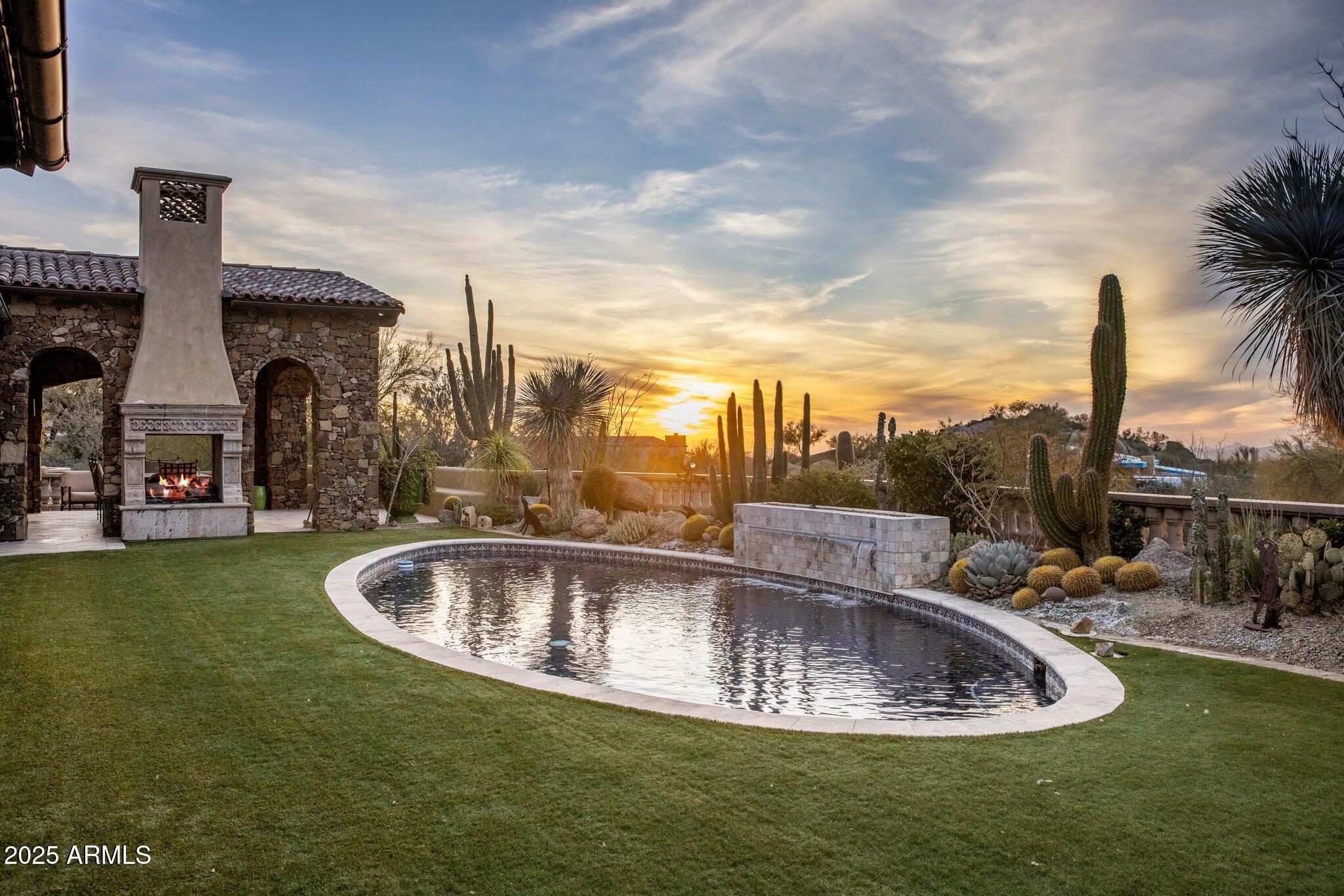 ESTANCIA - Residential
