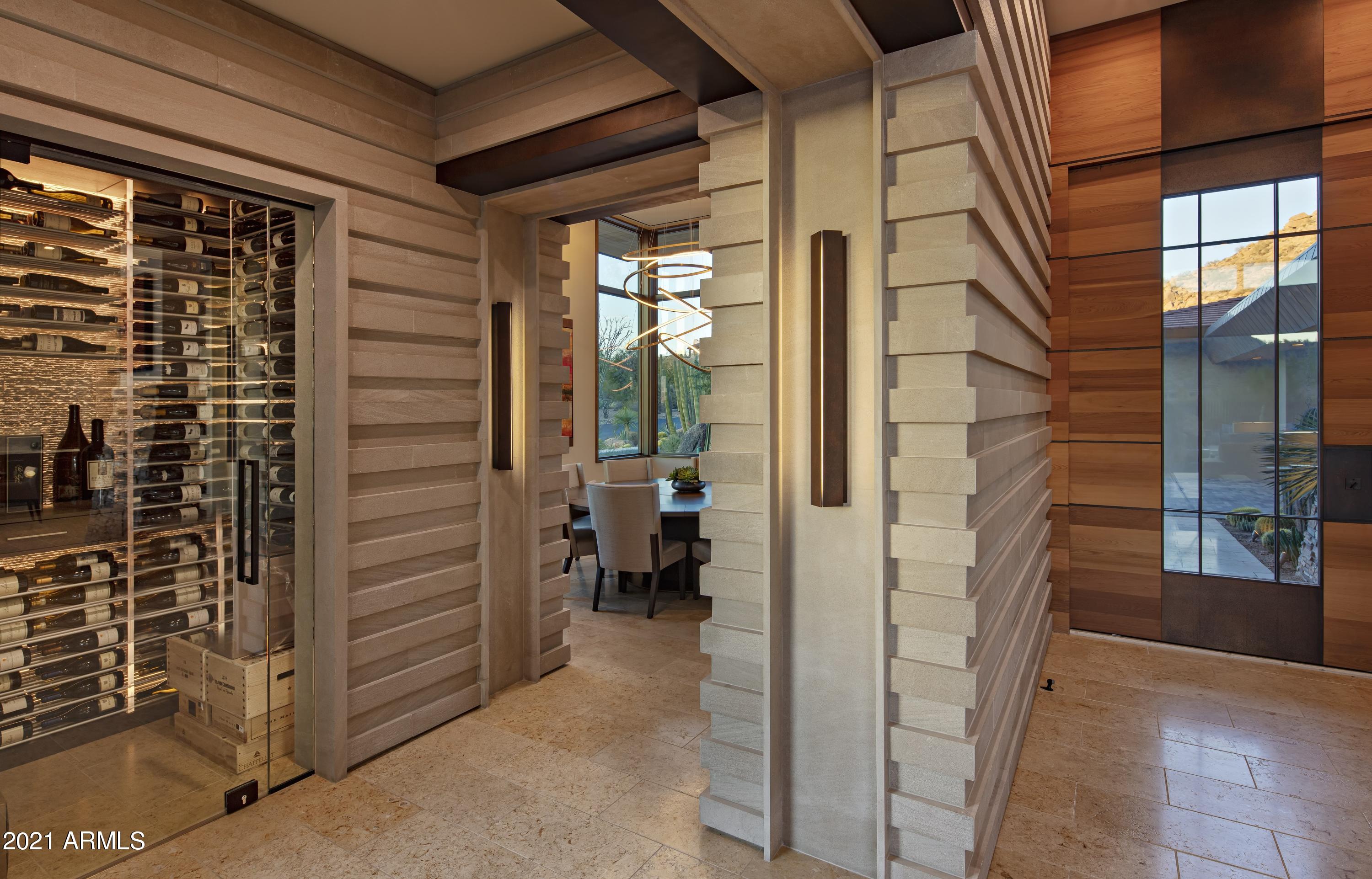 ESTANCIA - Residential