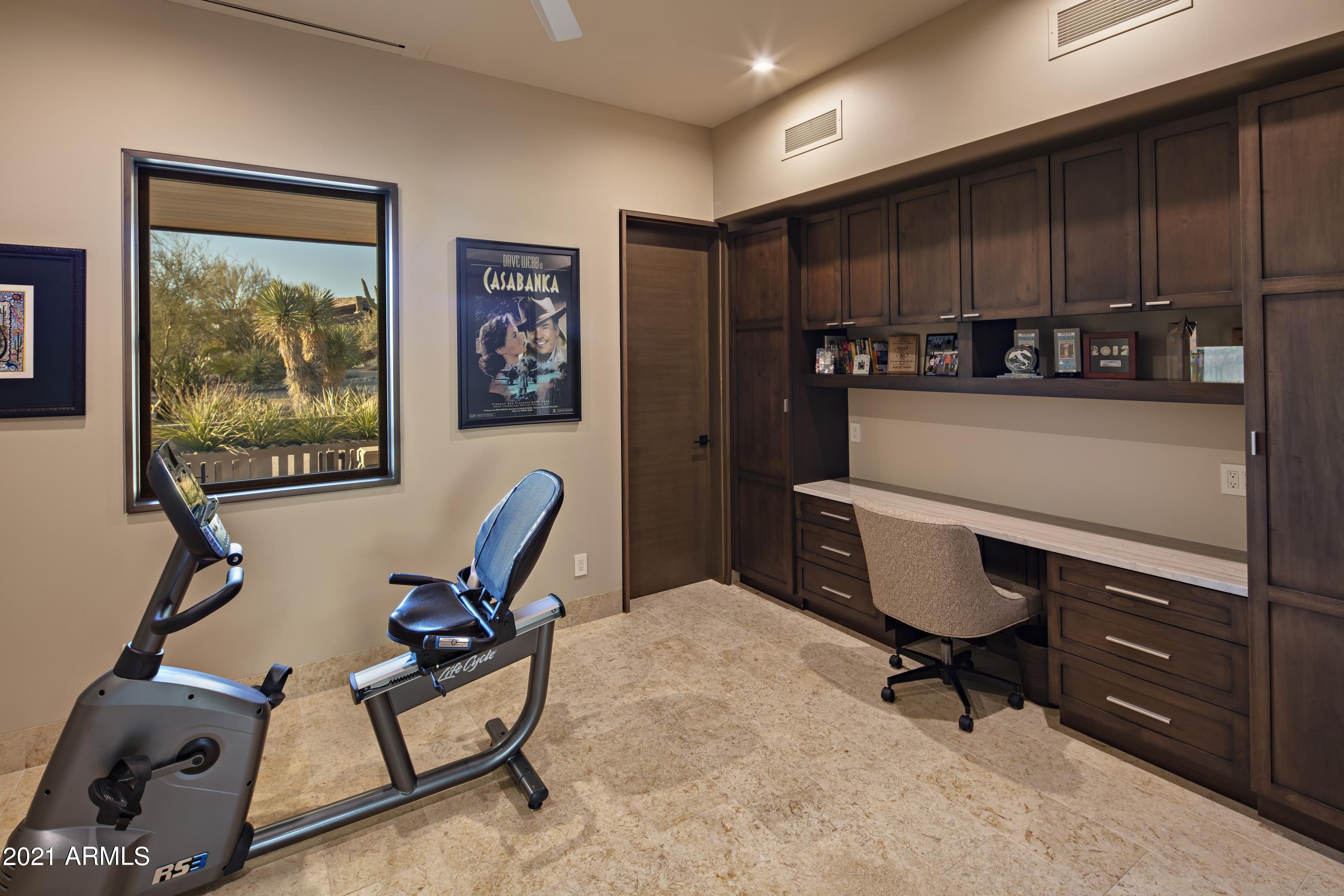 ESTANCIA - Residential