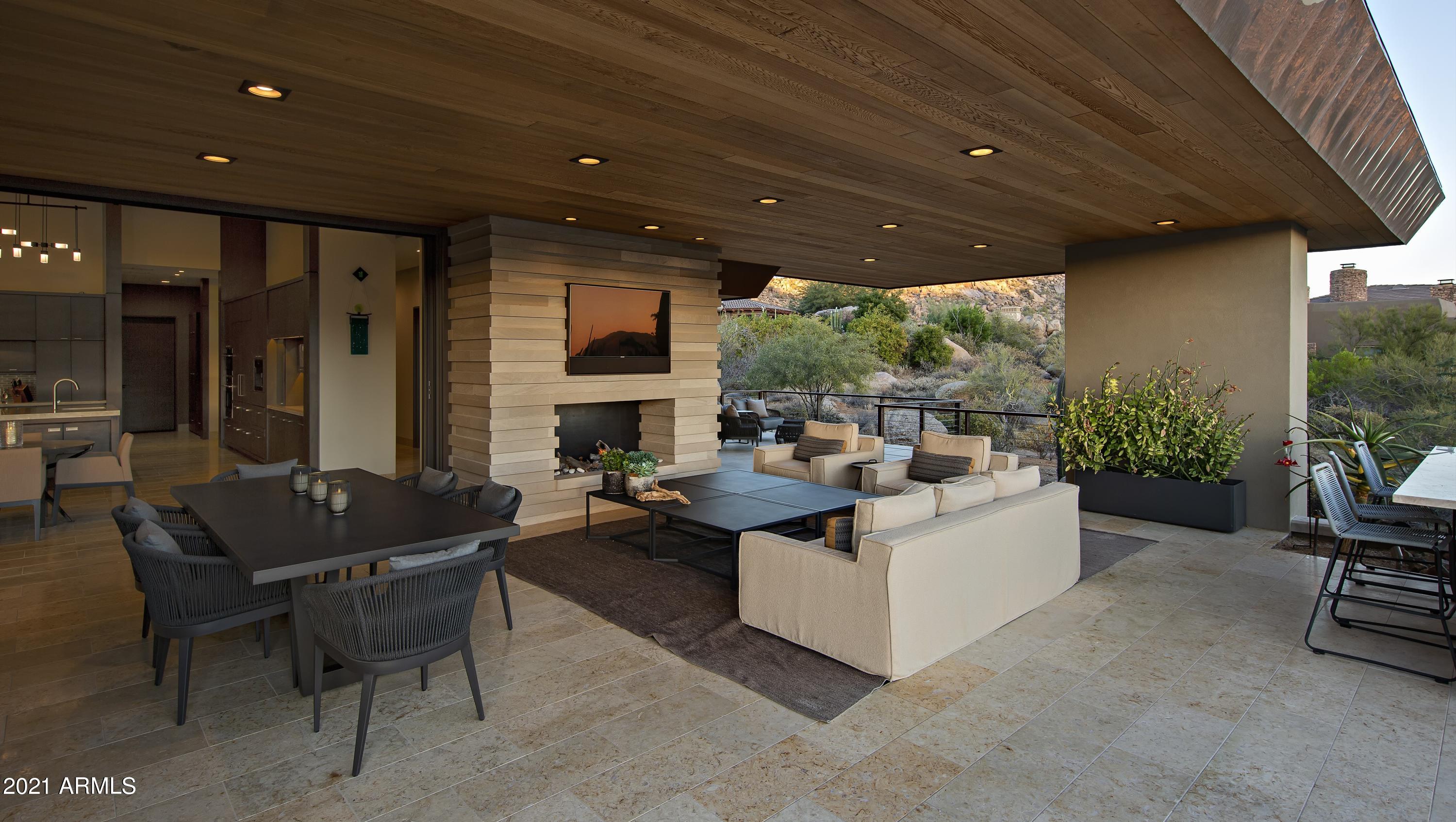 ESTANCIA - Residential