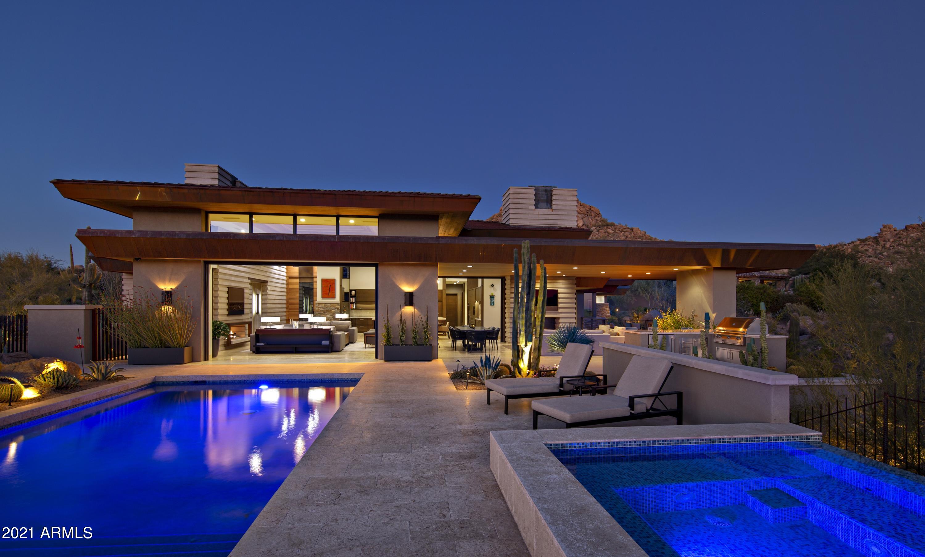 ESTANCIA - Residential