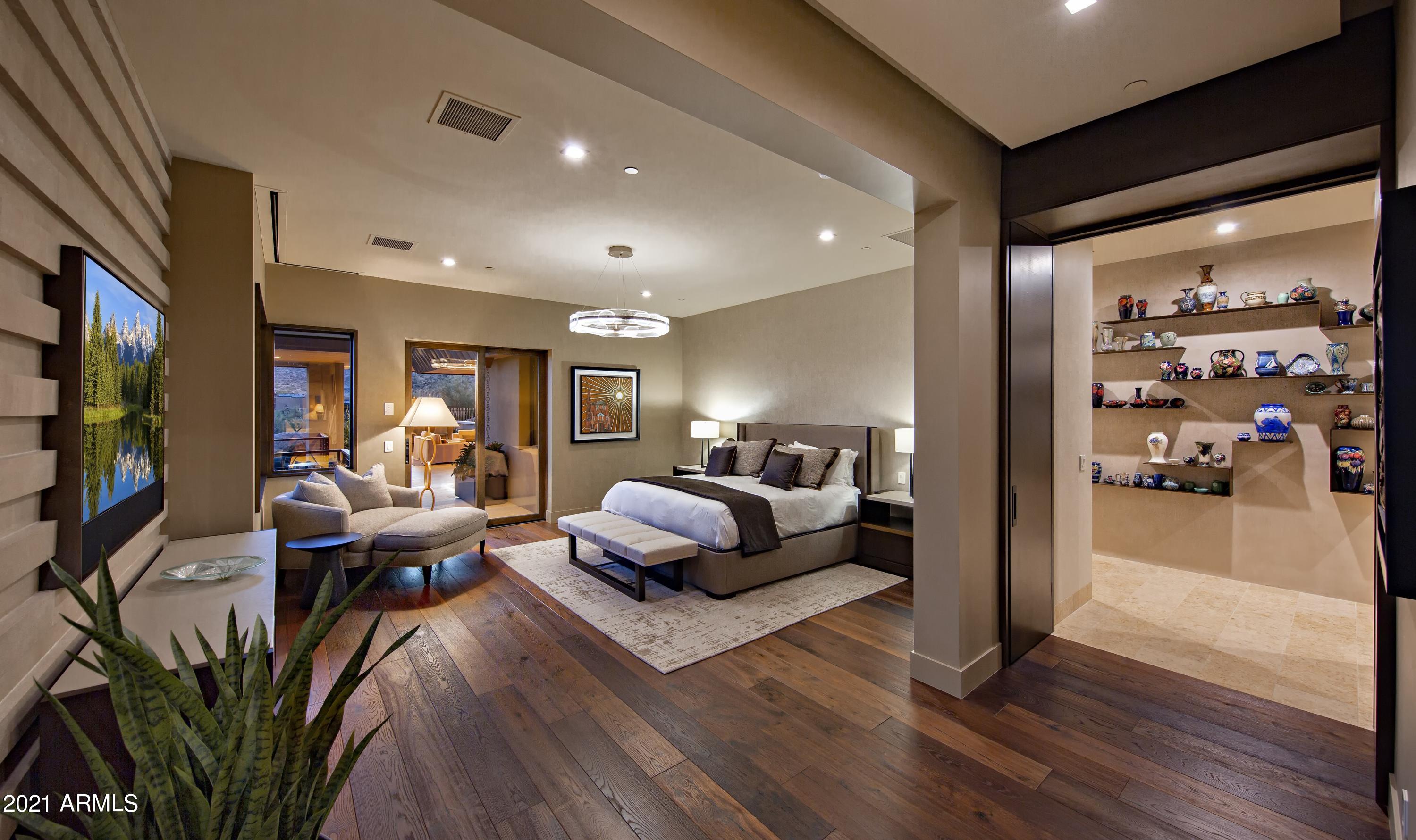 ESTANCIA - Residential