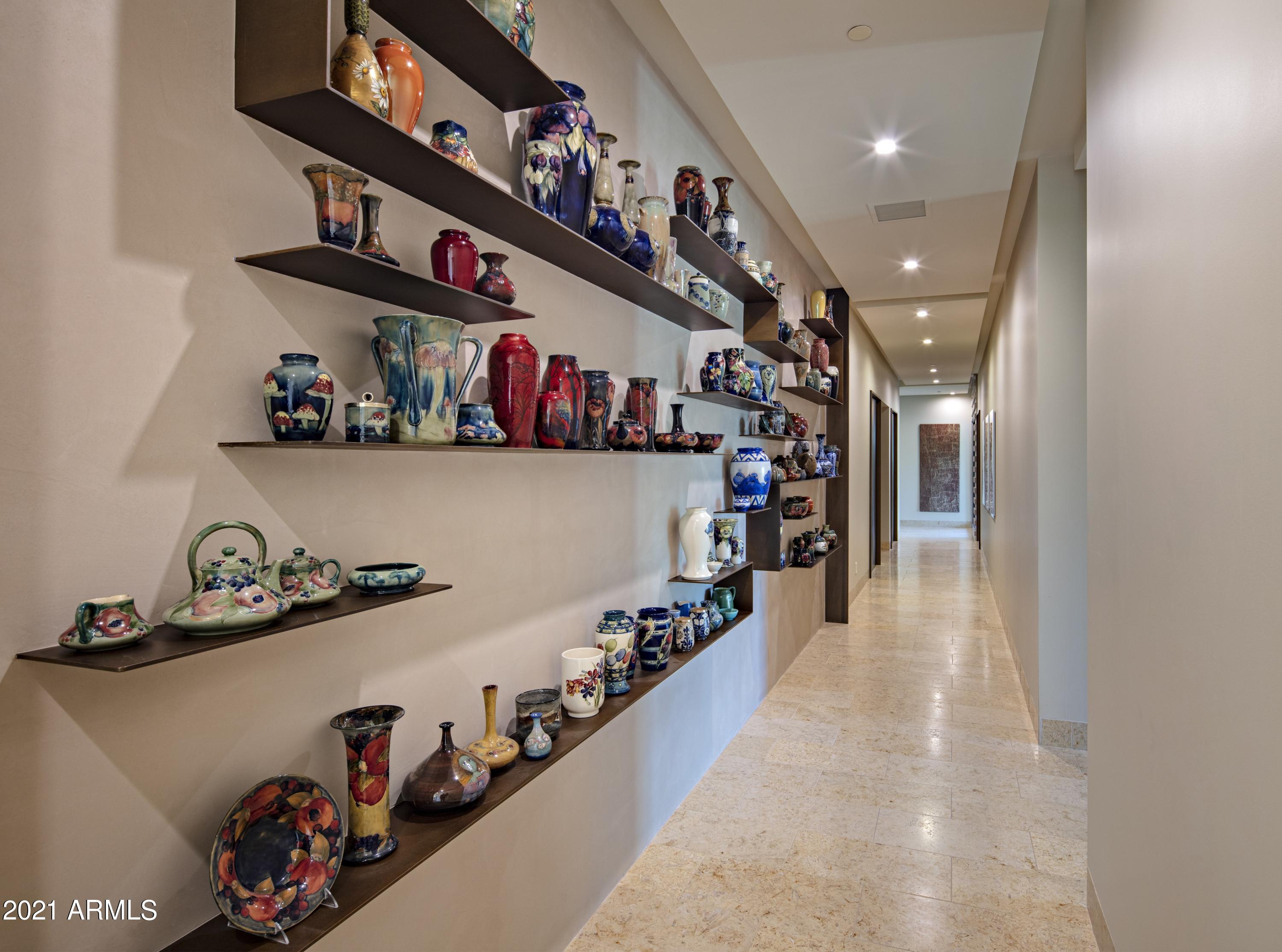 ESTANCIA - Residential