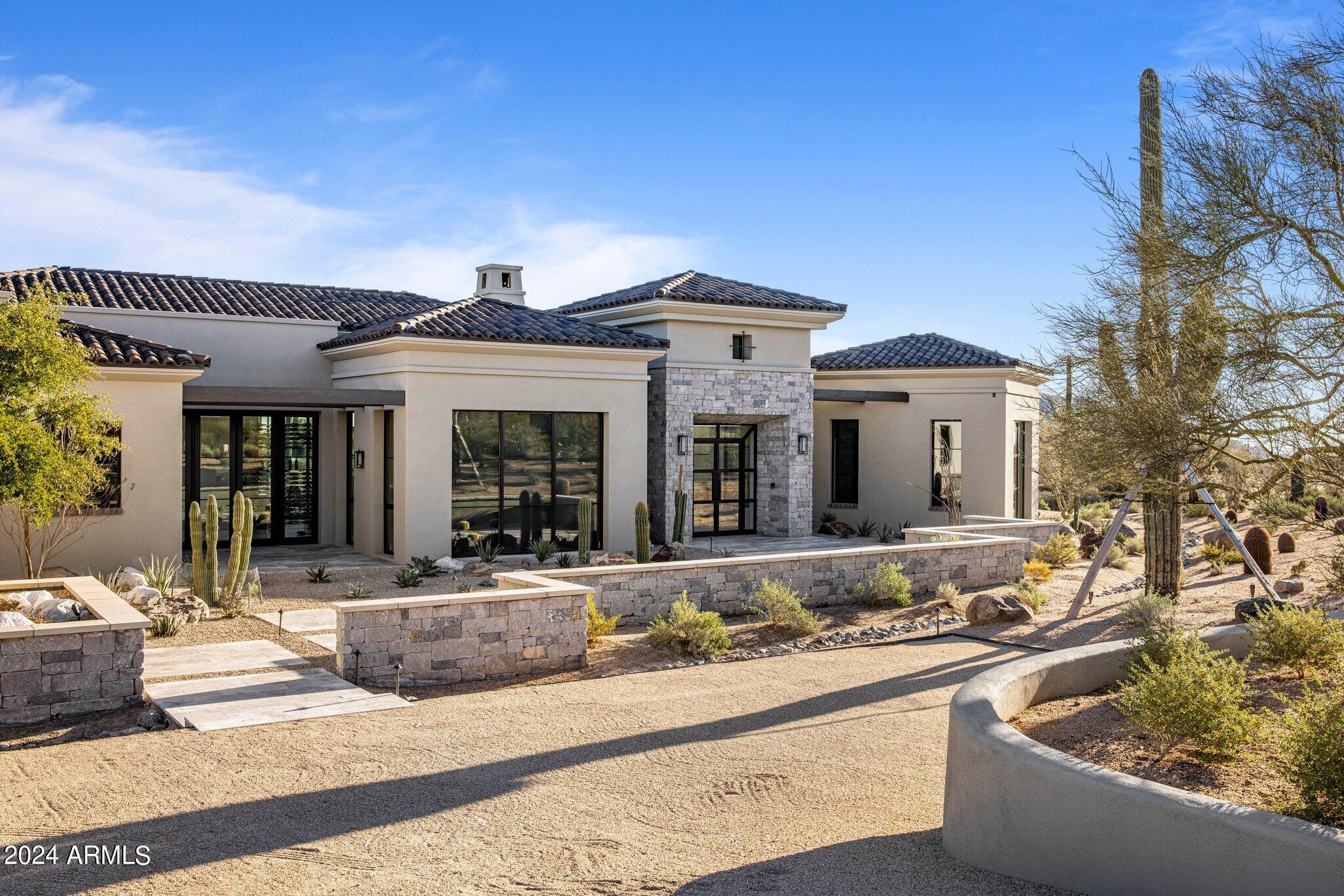 WHISPER ROCK UNIT 3 - Residential