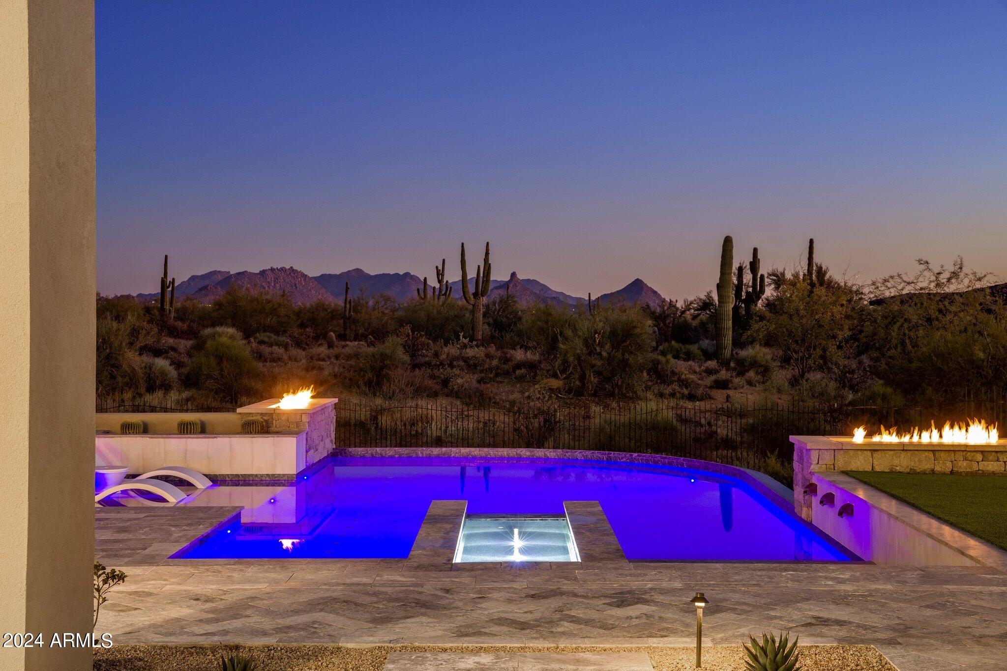WHISPER ROCK UNIT 3 - Residential
