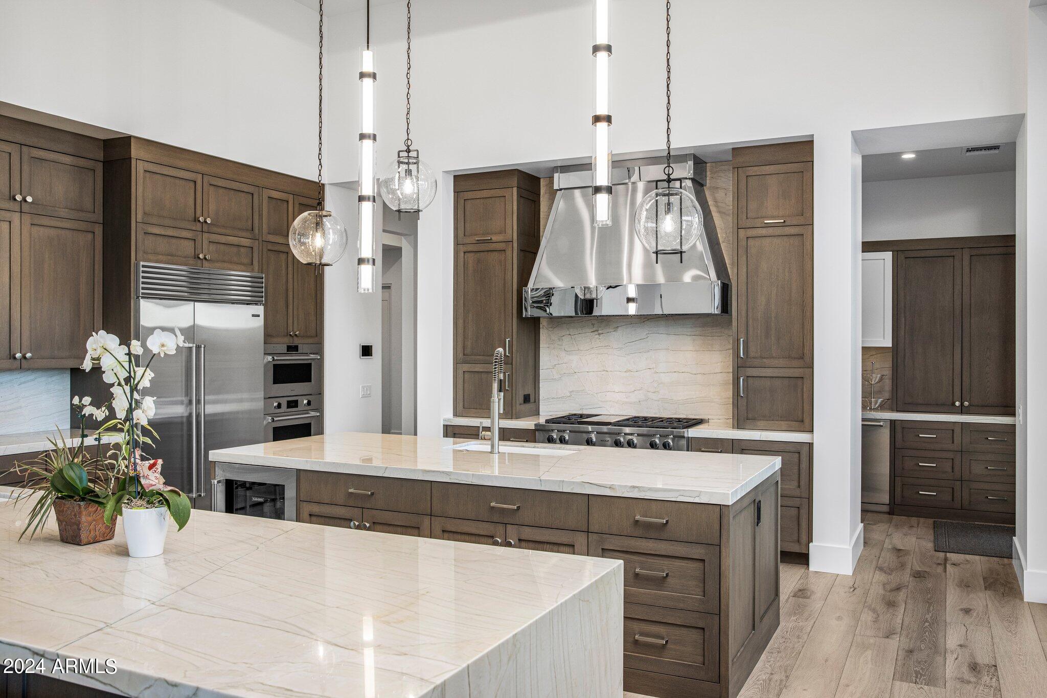 WHISPER ROCK UNIT 3 - Residential