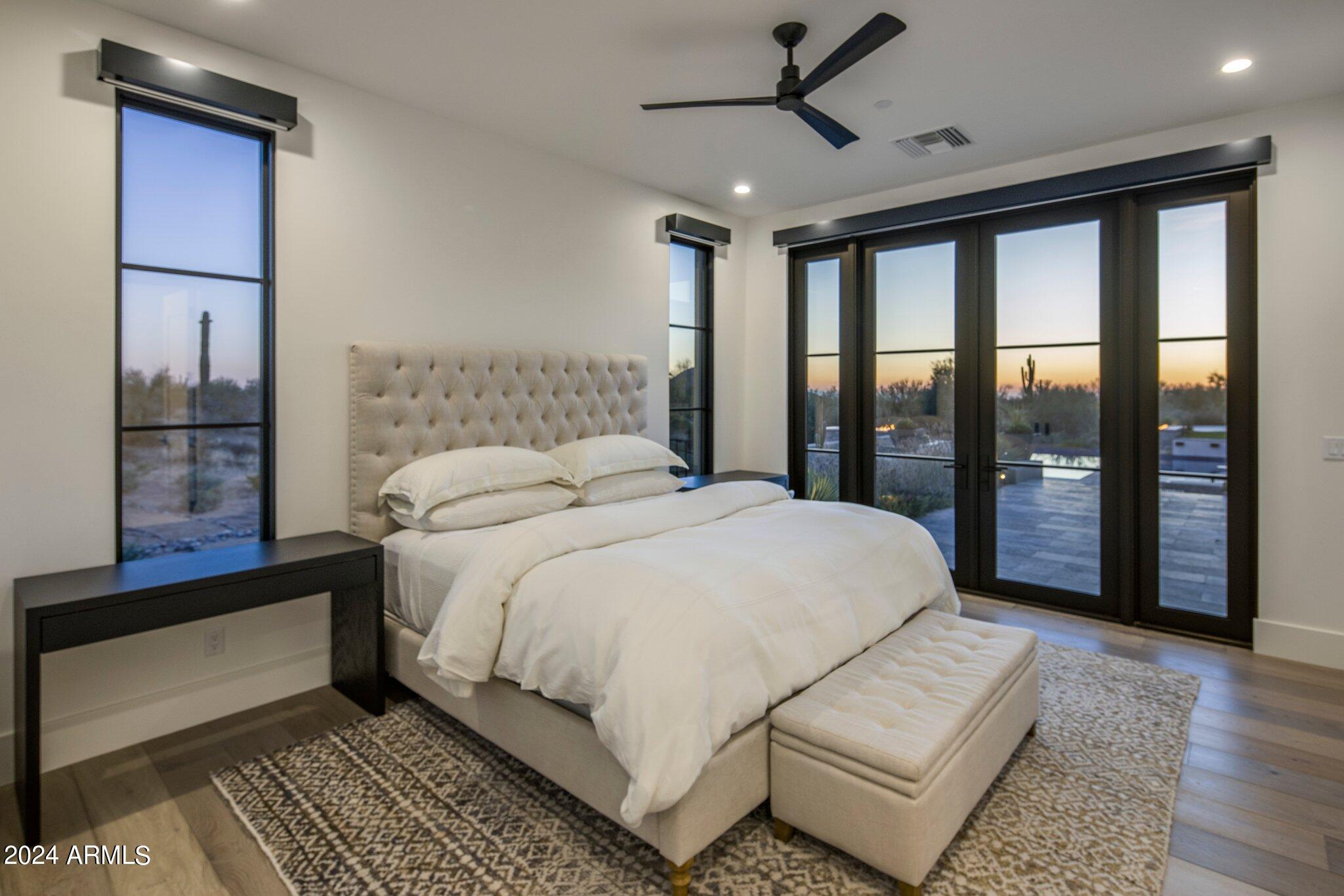 WHISPER ROCK UNIT 3 - Residential