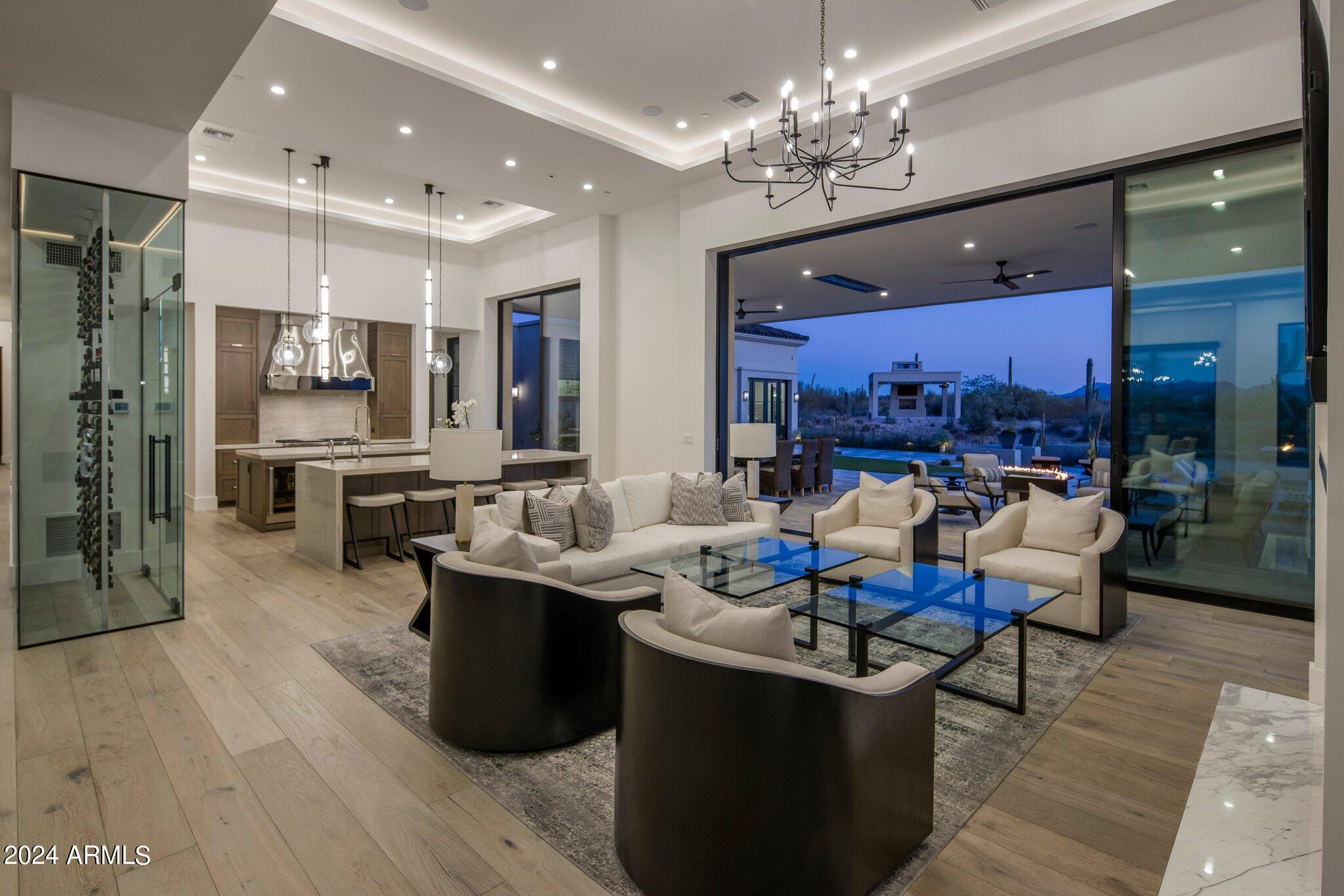 WHISPER ROCK UNIT 3 - Residential