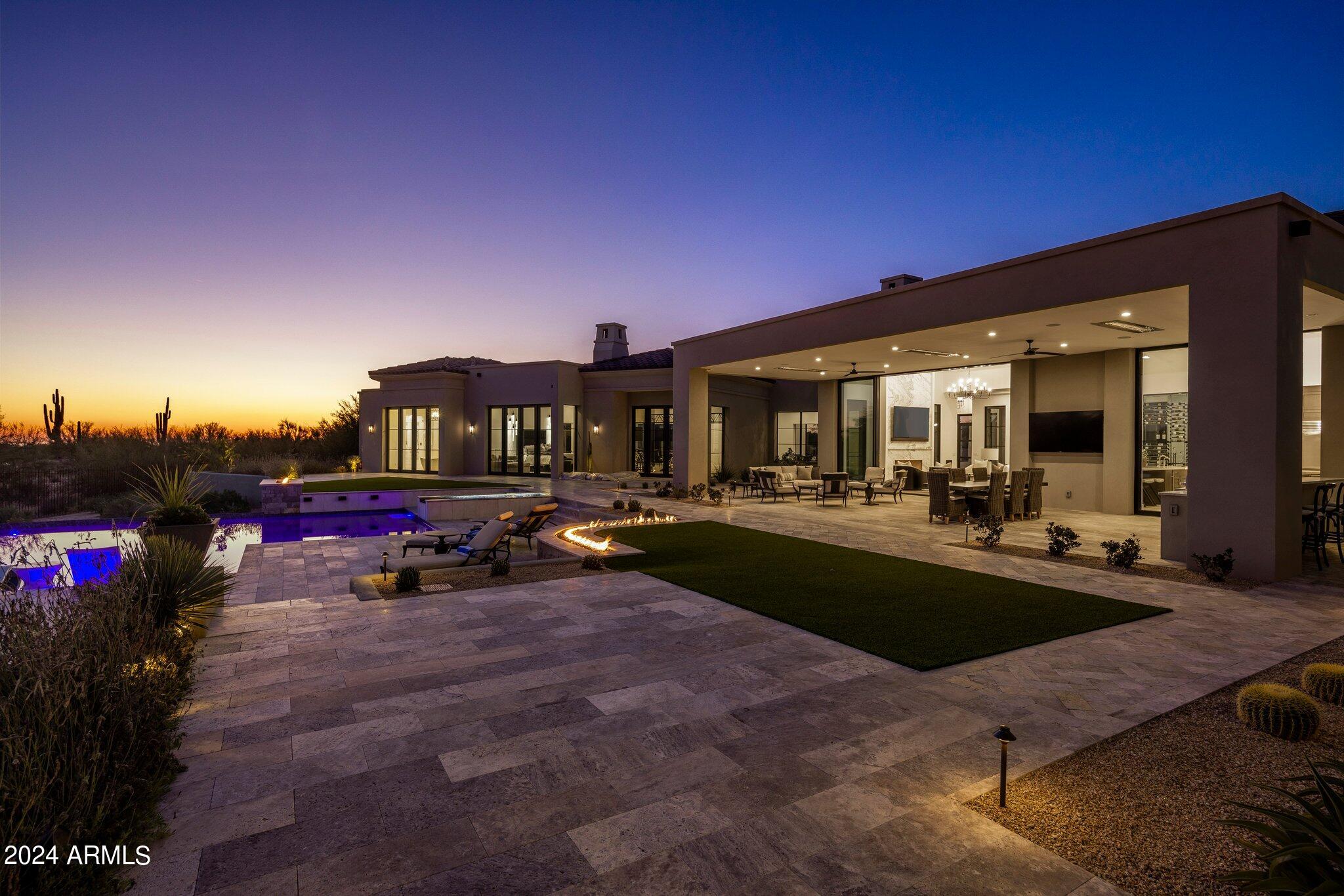 WHISPER ROCK UNIT 3 - Residential