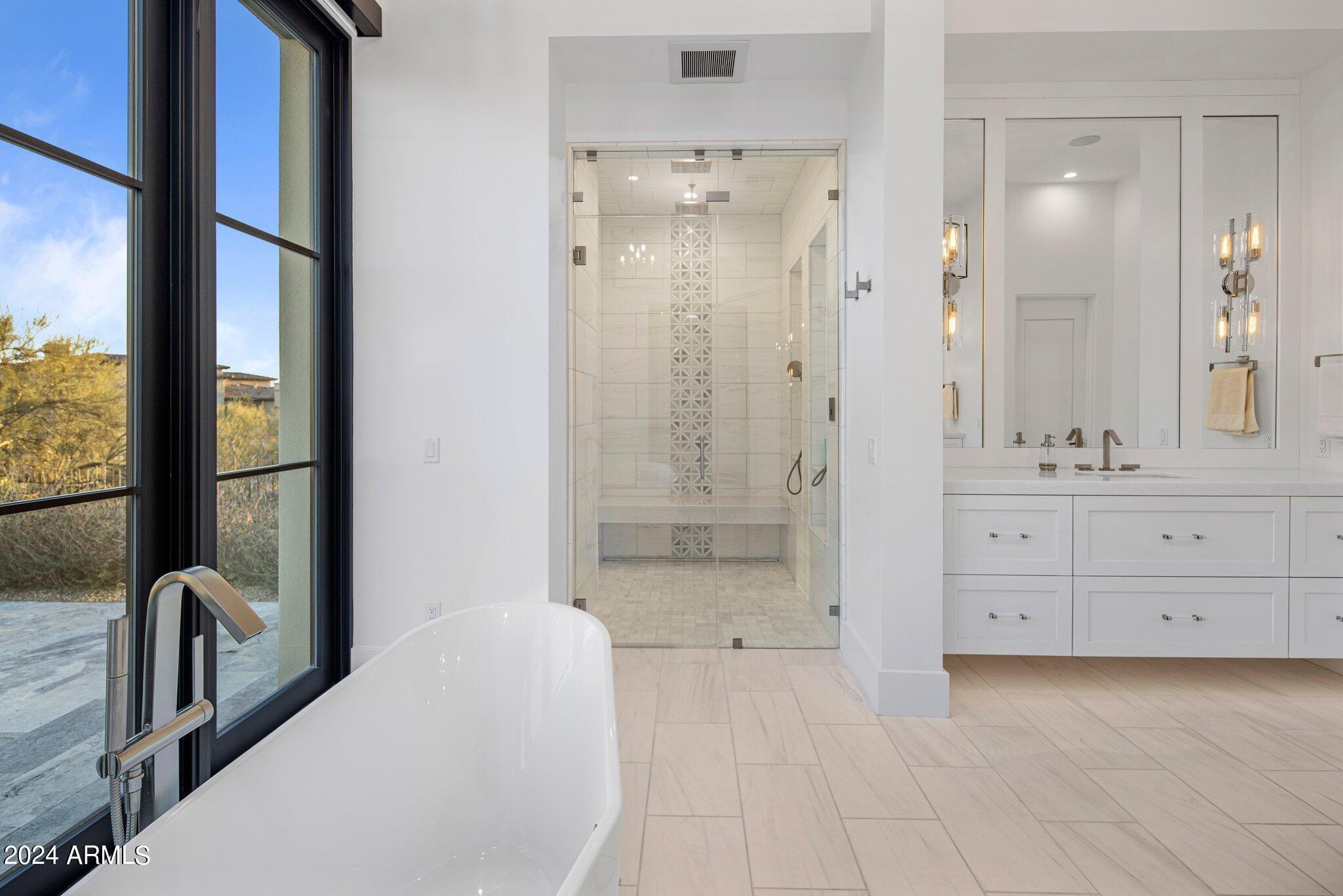 WHISPER ROCK UNIT 3 - Residential