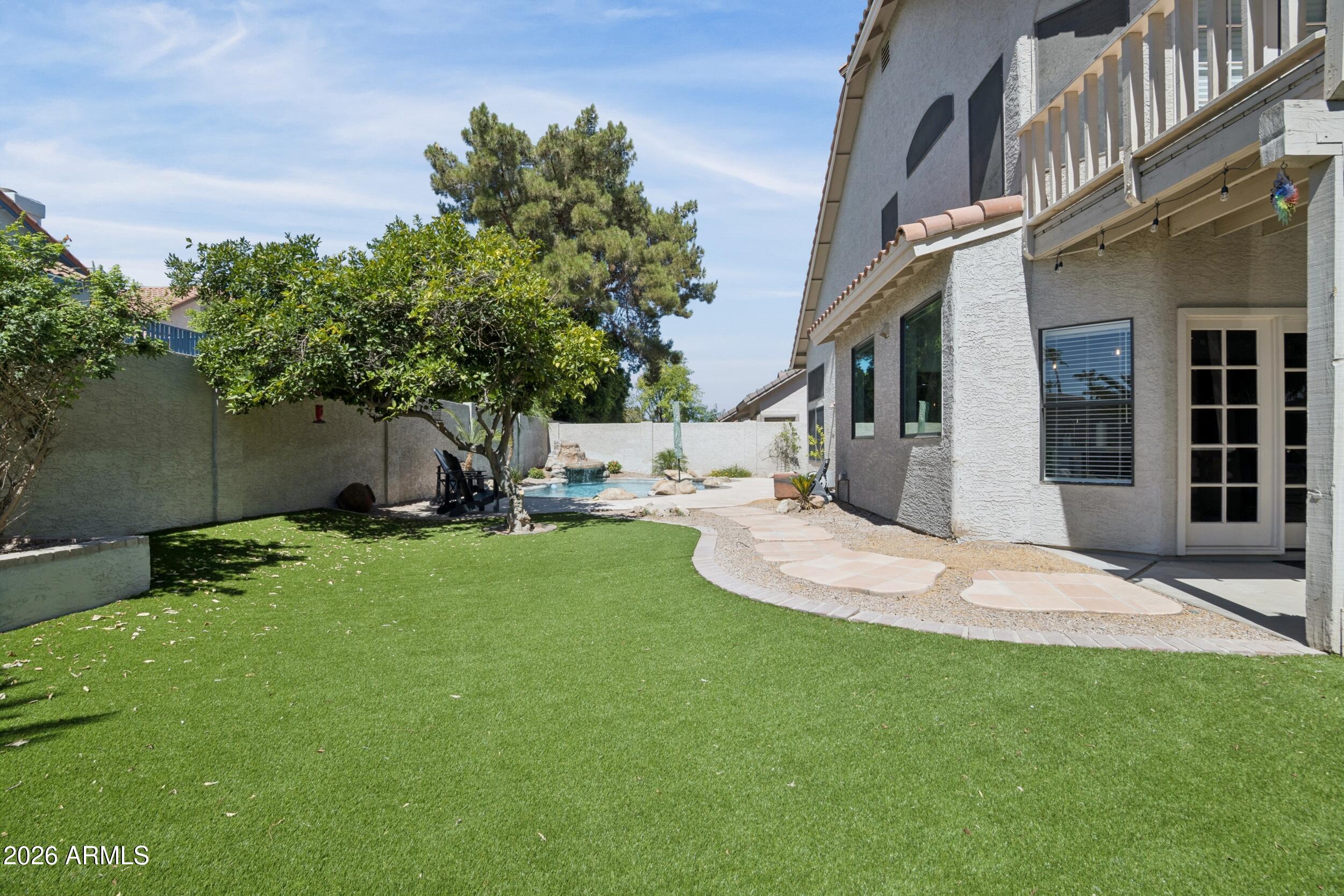 ESTATE LA COLINA UNIT 4 - Residential