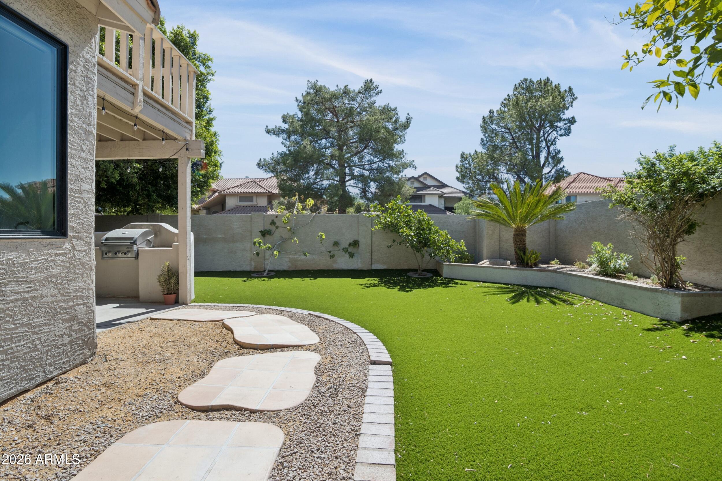 ESTATE LA COLINA UNIT 4 - Residential