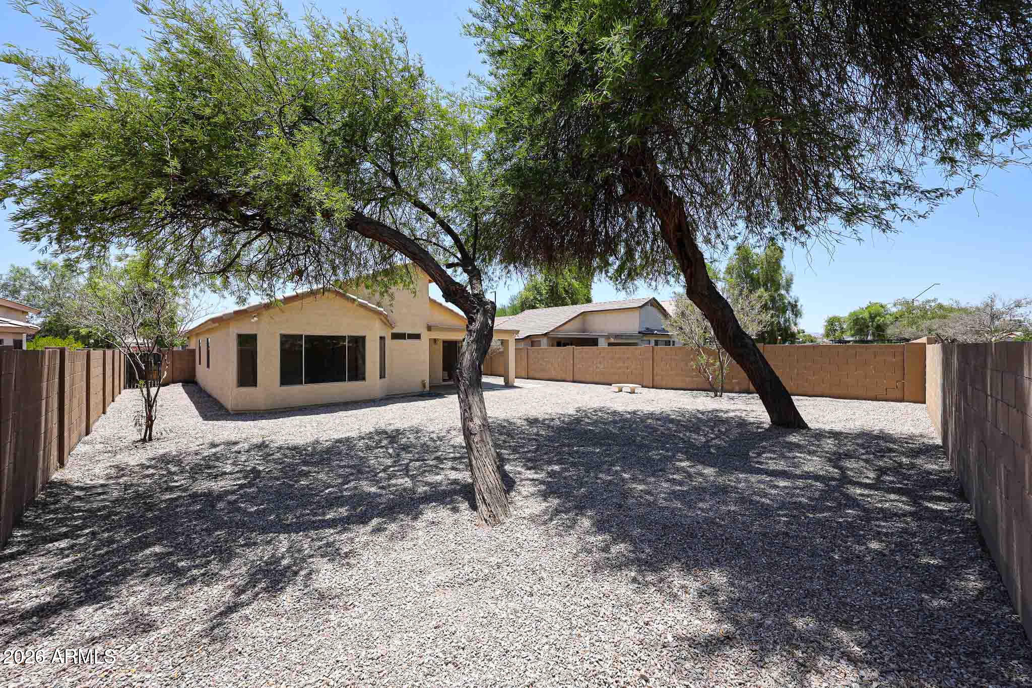 DREAMING SUMMIT UNIT 2B - Residential