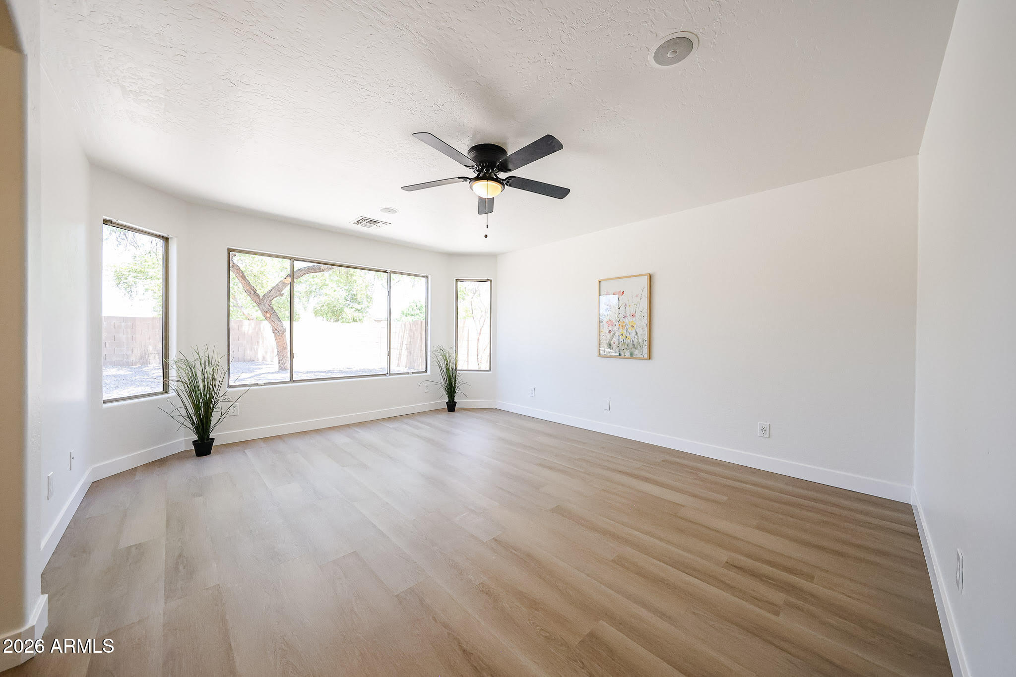 DREAMING SUMMIT UNIT 2B - Residential