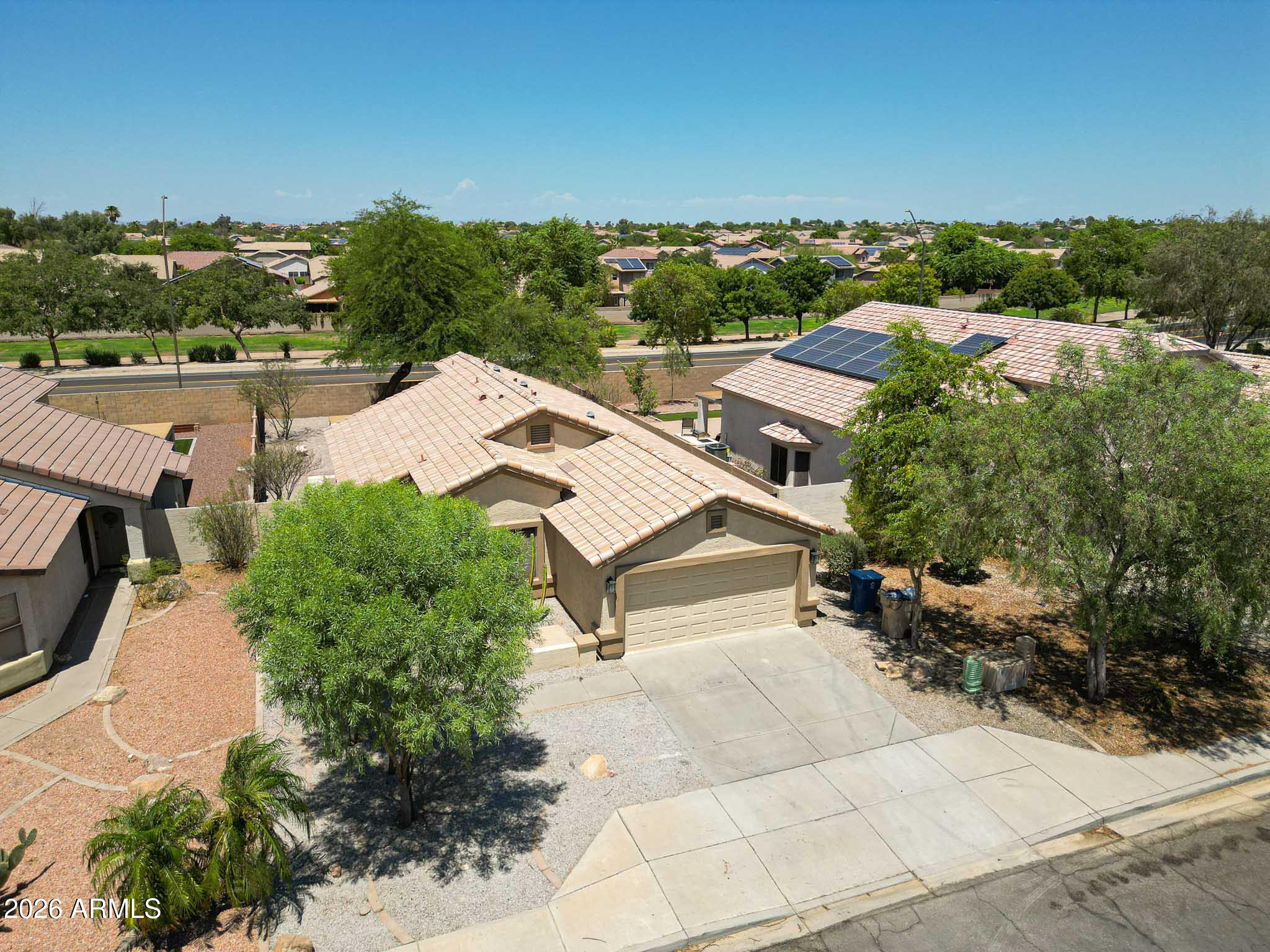 DREAMING SUMMIT UNIT 2B - Residential