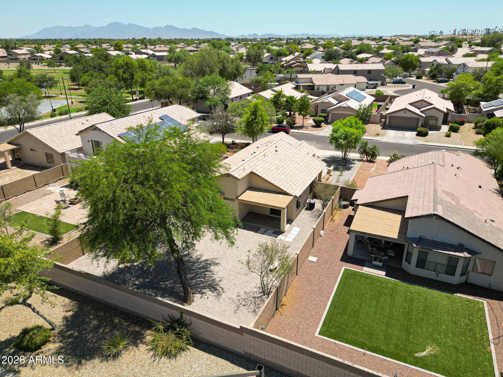 DREAMING SUMMIT UNIT 2B - Residential