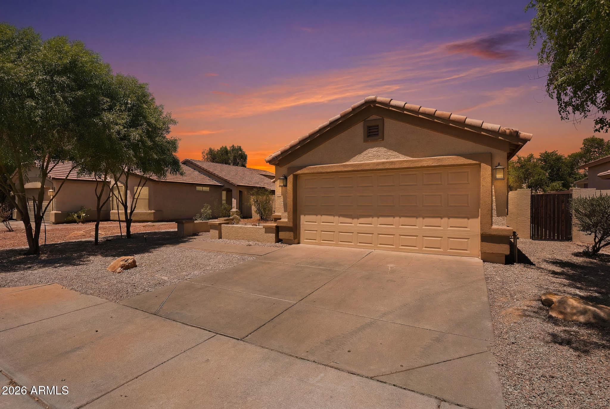 DREAMING SUMMIT UNIT 2B - Residential
