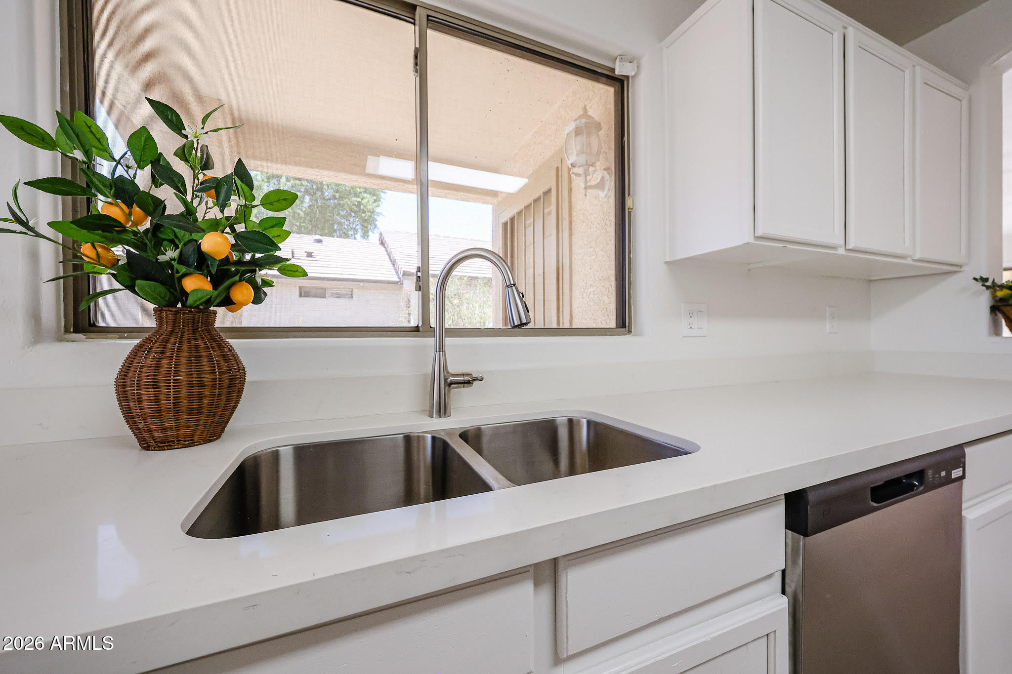 DREAMING SUMMIT UNIT 2B - Residential
