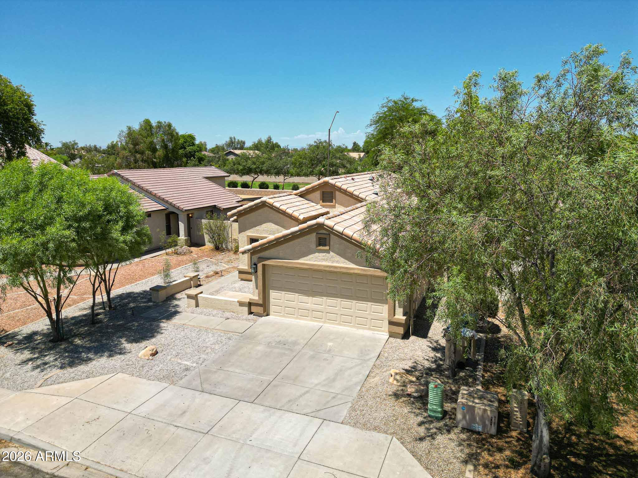 DREAMING SUMMIT UNIT 2B - Residential