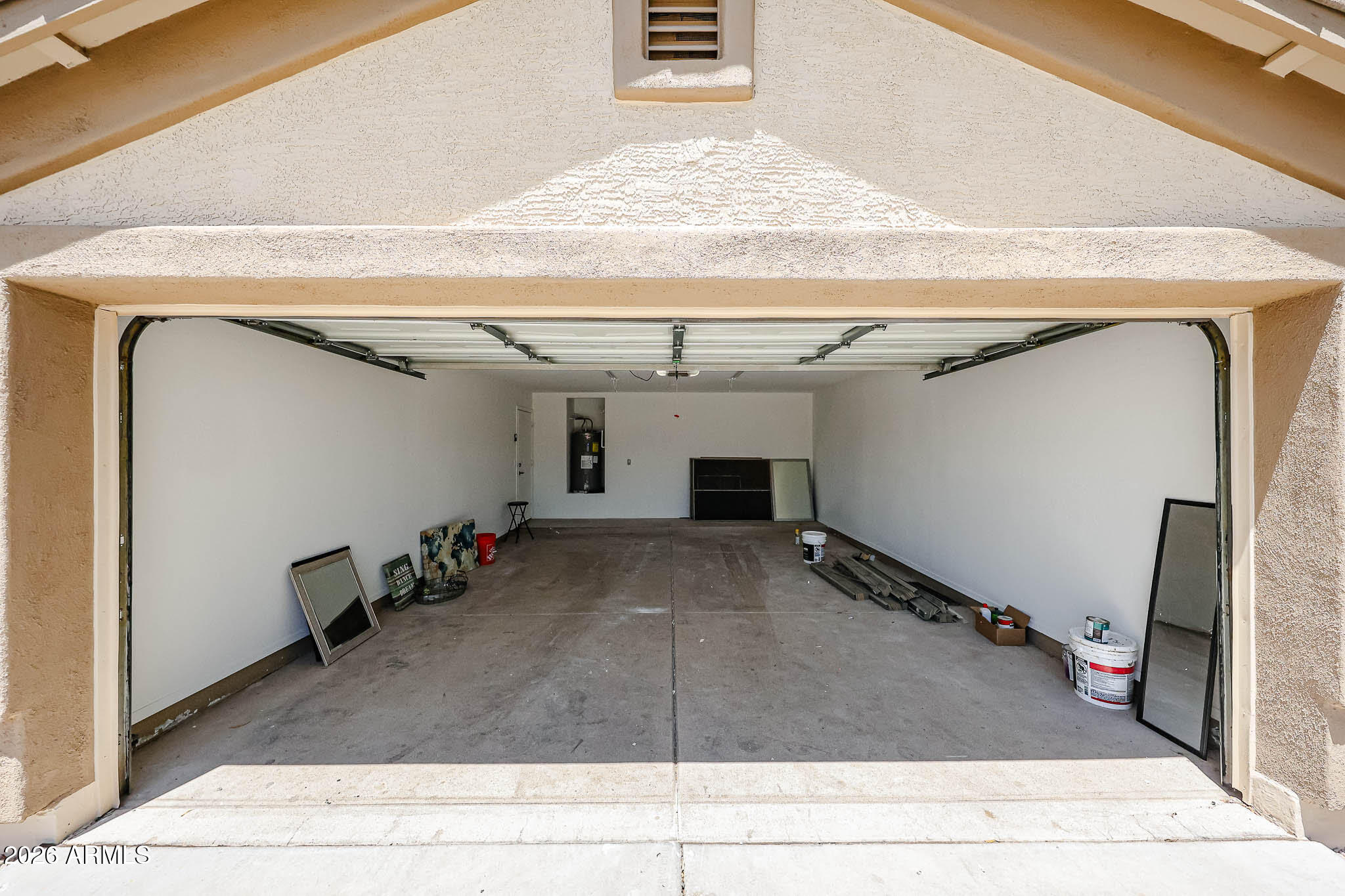 DREAMING SUMMIT UNIT 2B - Residential