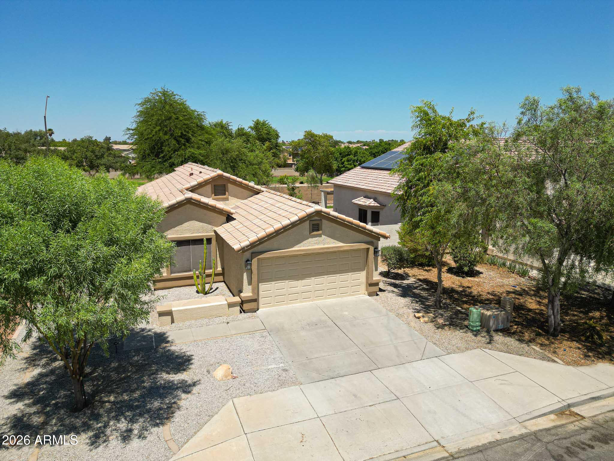 DREAMING SUMMIT UNIT 2B - Residential