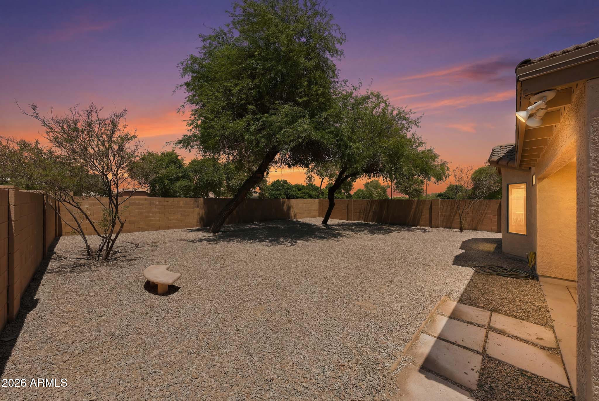 DREAMING SUMMIT UNIT 2B - Residential