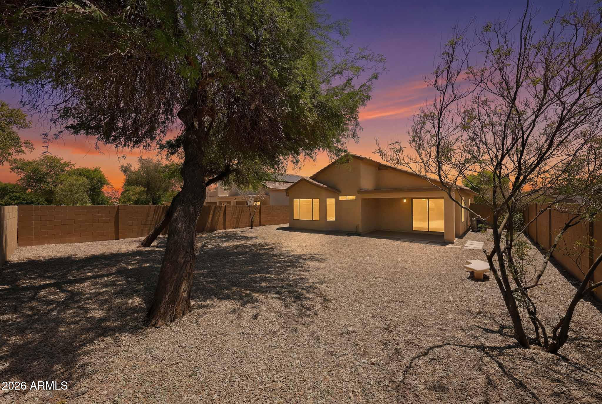 DREAMING SUMMIT UNIT 2B - Residential