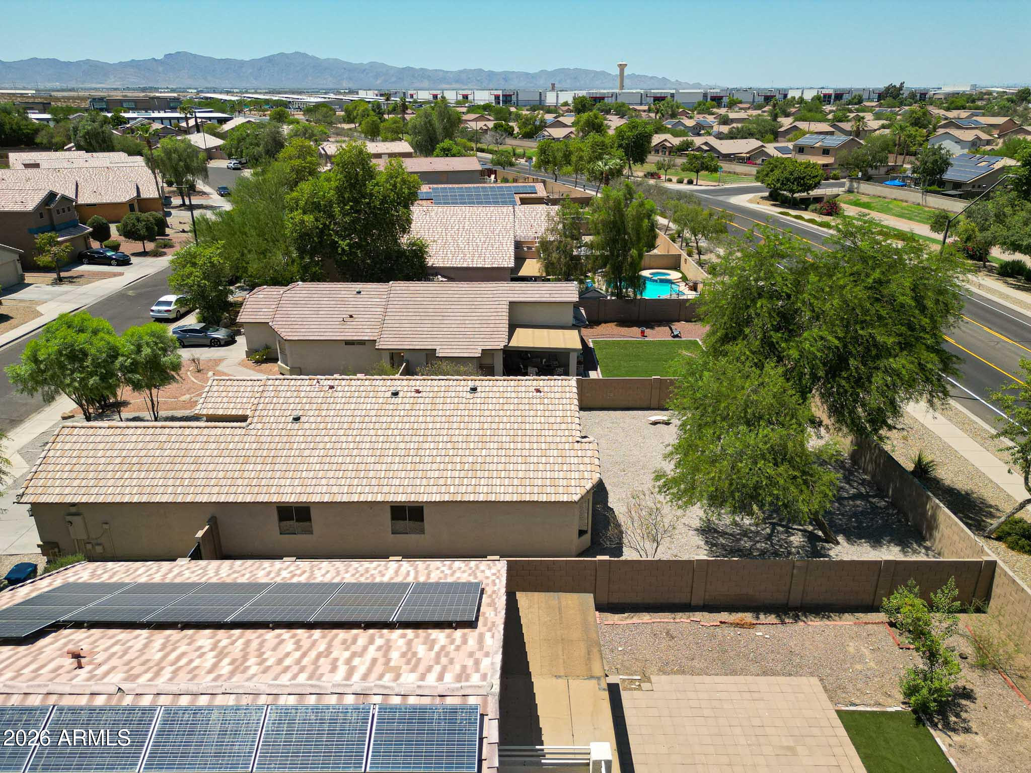 DREAMING SUMMIT UNIT 2B - Residential