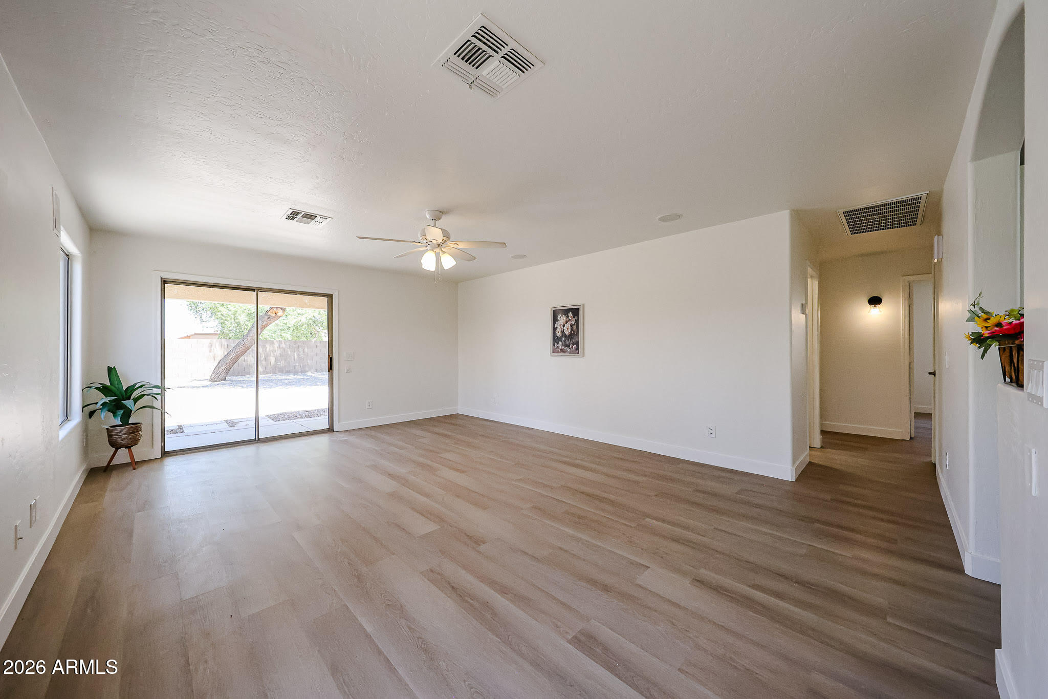 DREAMING SUMMIT UNIT 2B - Residential