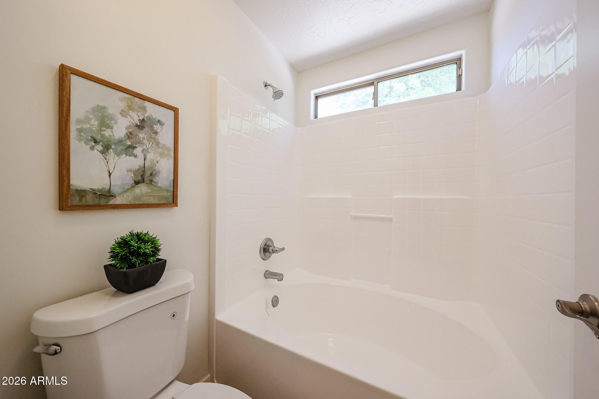 DREAMING SUMMIT UNIT 2B - Residential
